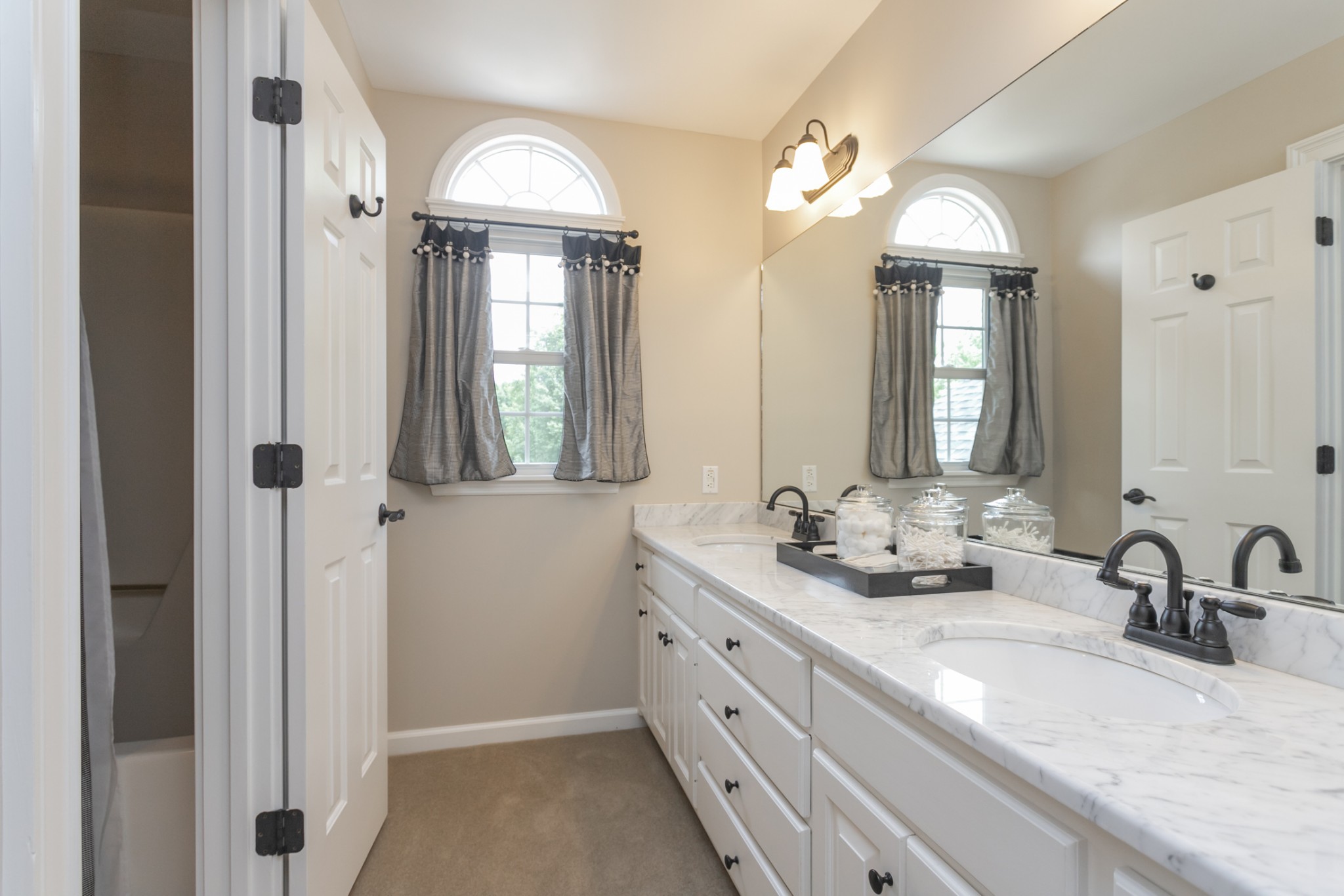 108 Apache Ct Property Photo 22