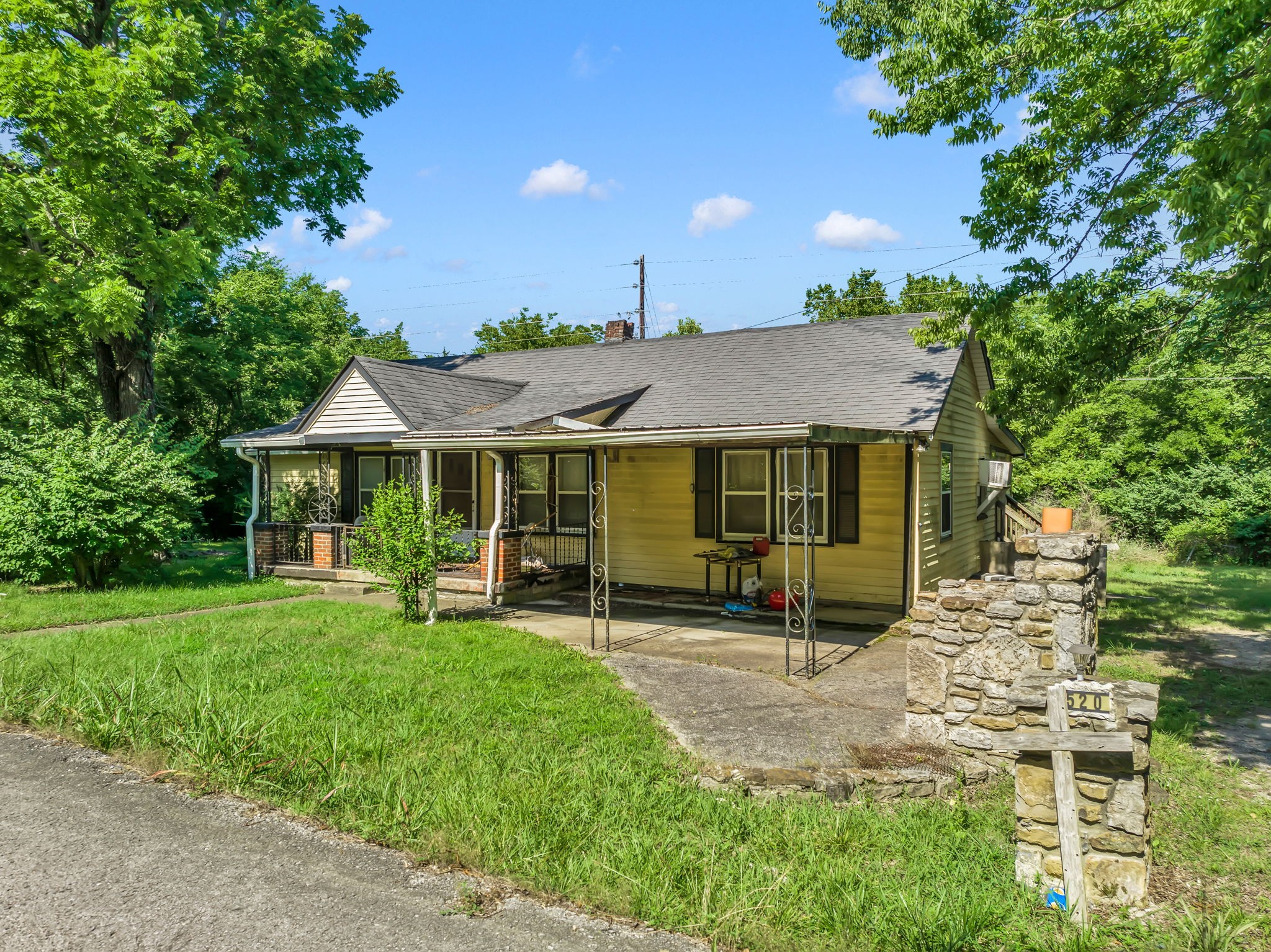 520 S Posey Hill Rd Property Photo 12