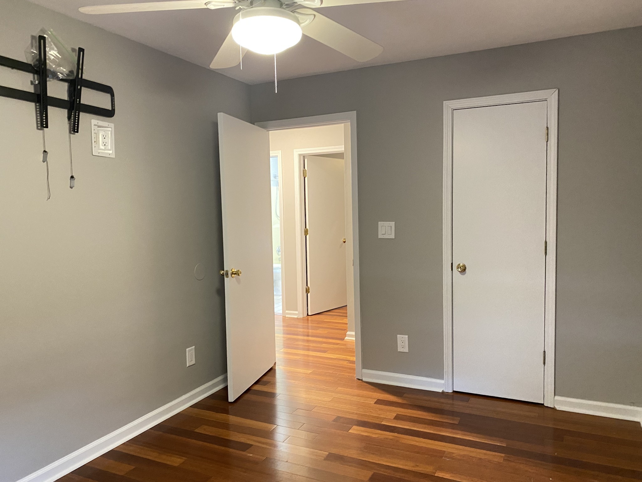 2421 Senseney Dr Property Photo 11