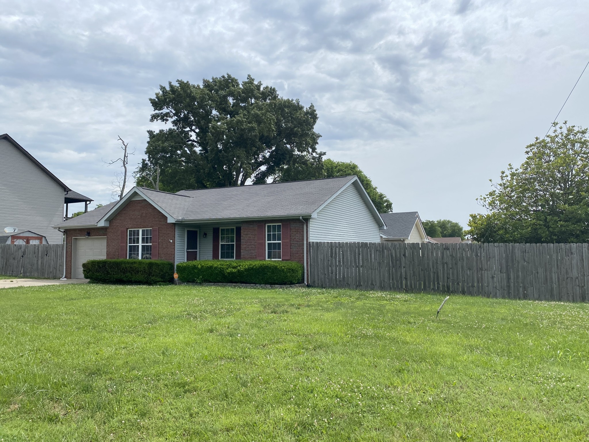 2421 Senseney Dr Property Photo 23