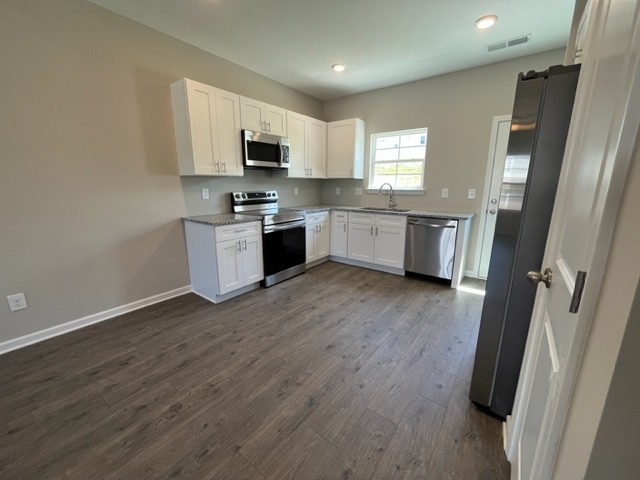 220 Tara Ct Property Photo 5