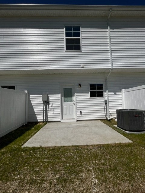 220 Tara Ct Property Photo 7