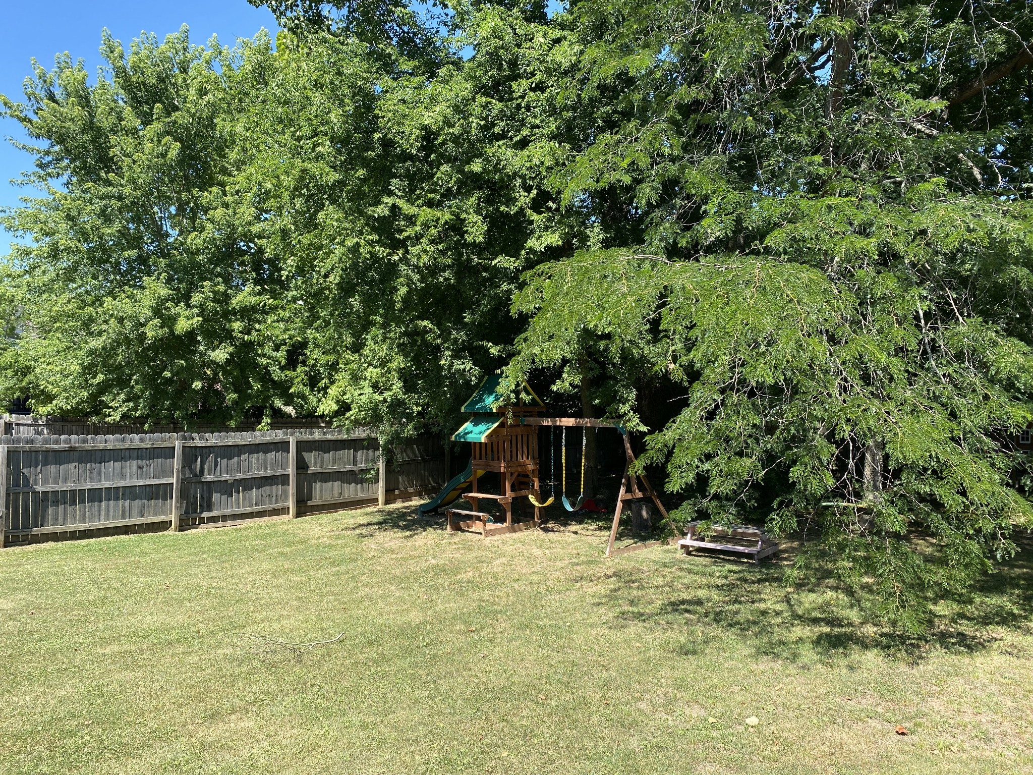 917 Excalibur Dr Property Photo 15
