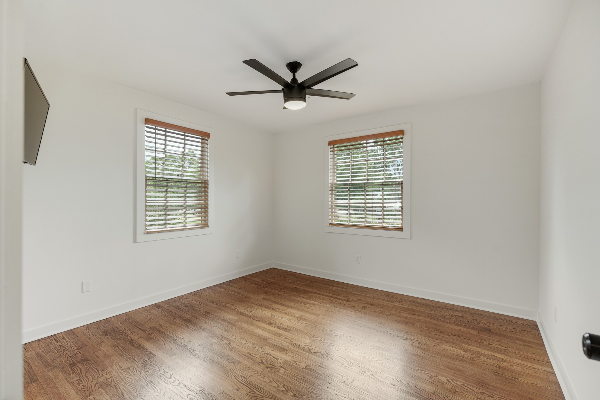 621 Shady Ln Property Photo 19