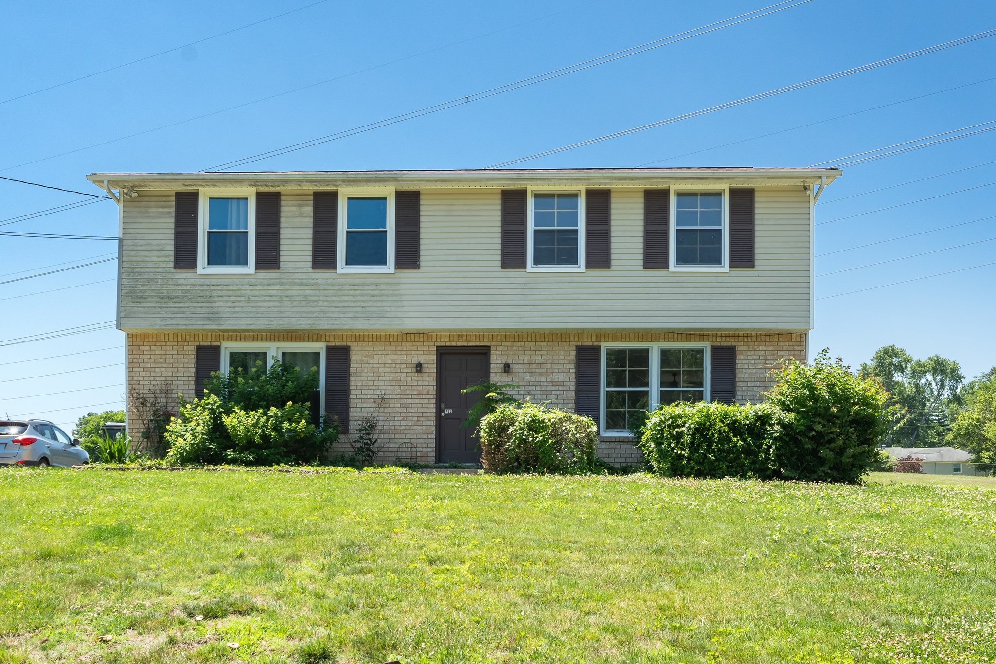 737 Mcpherson Dr Property Photo