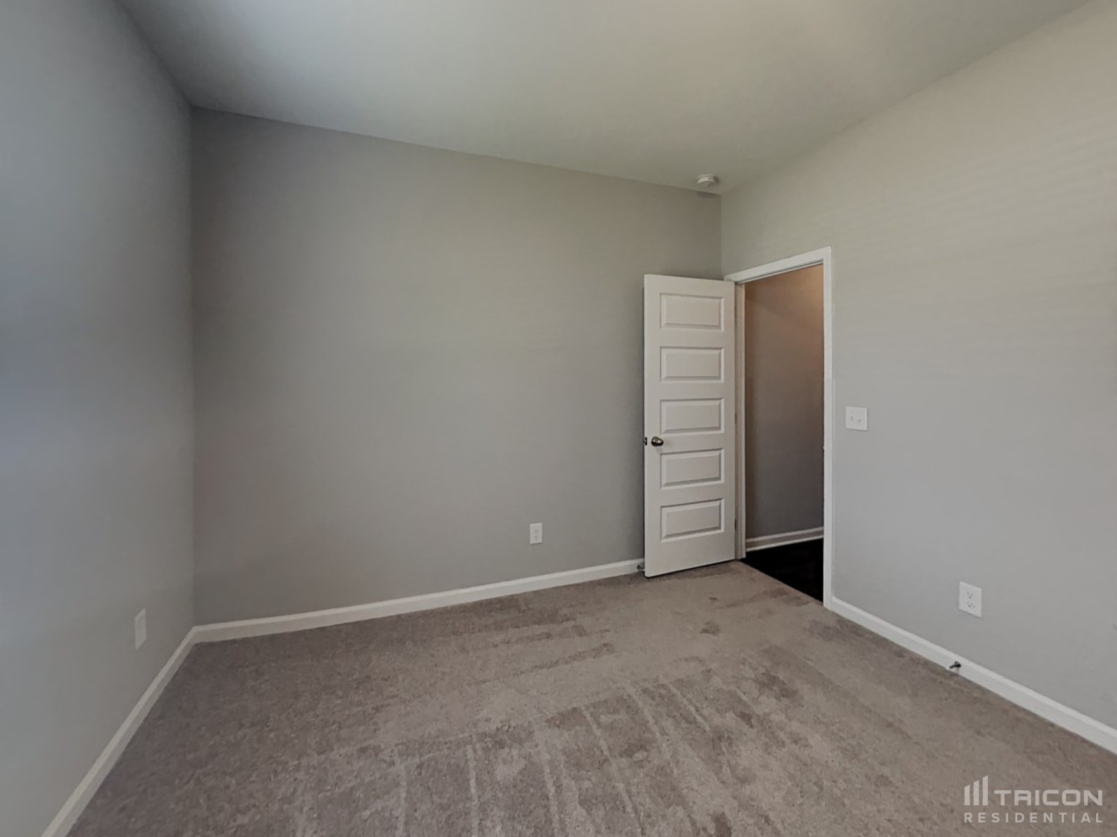 1016 Cyril Dr Property Photo 8