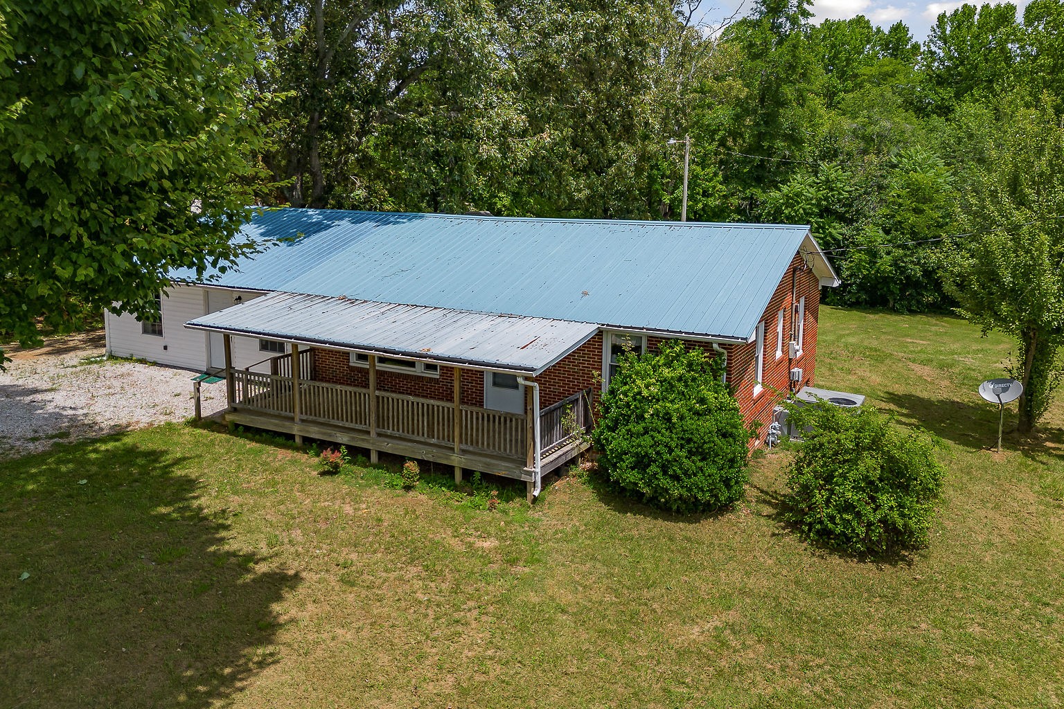 6802 Smithville Hwy Property Photo 2