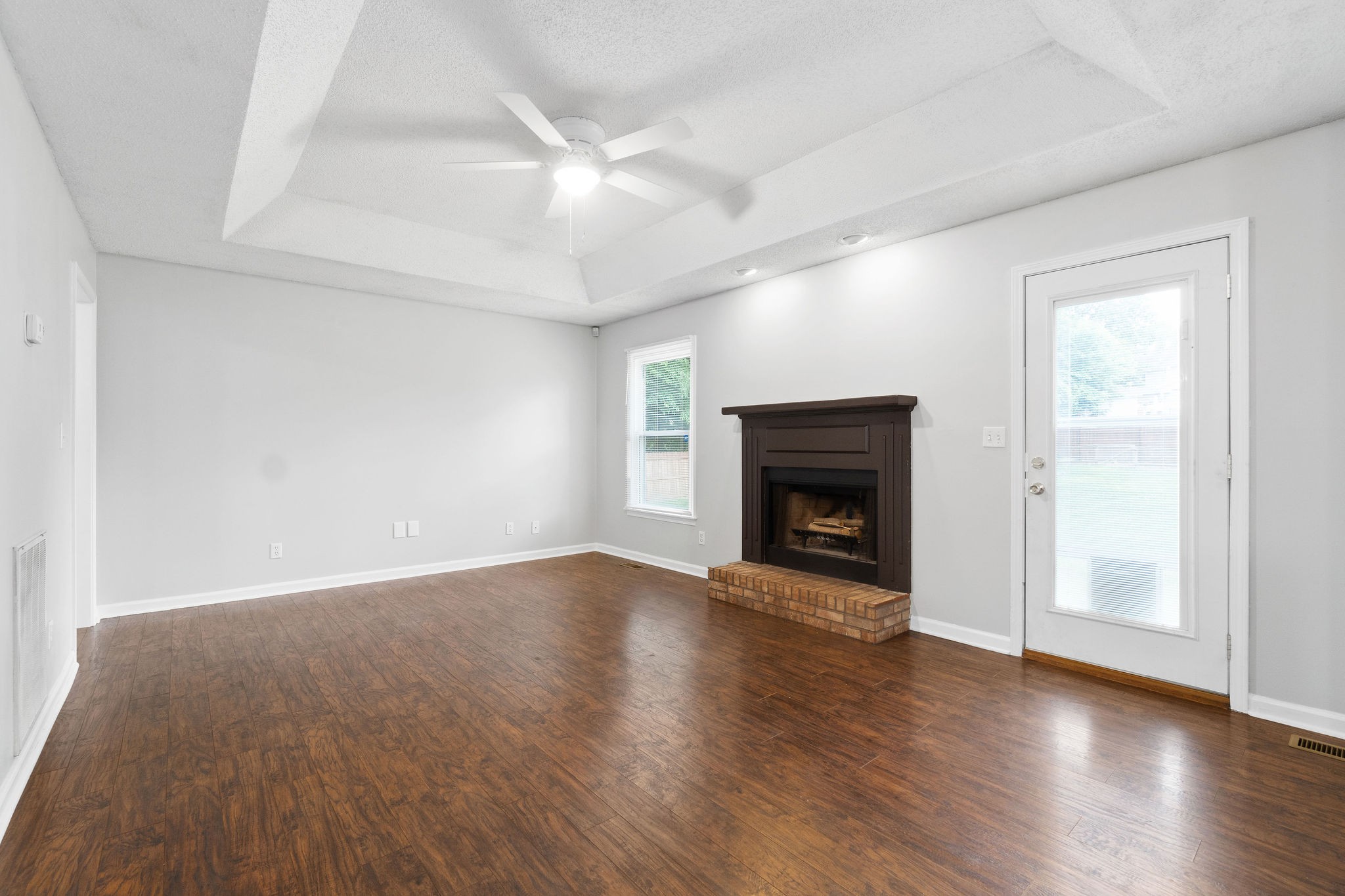3403 Clearwater Dr Property Photo 5