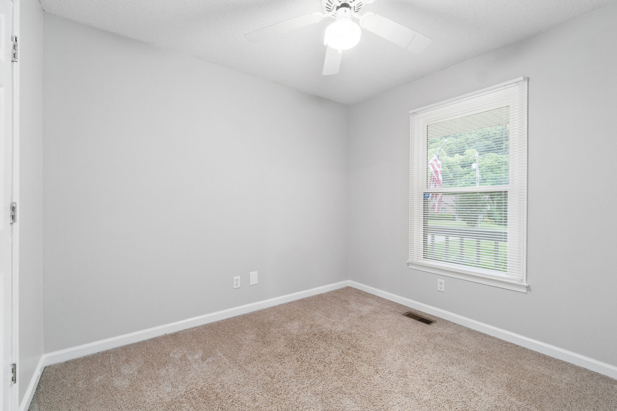 3403 Clearwater Dr Property Photo 20