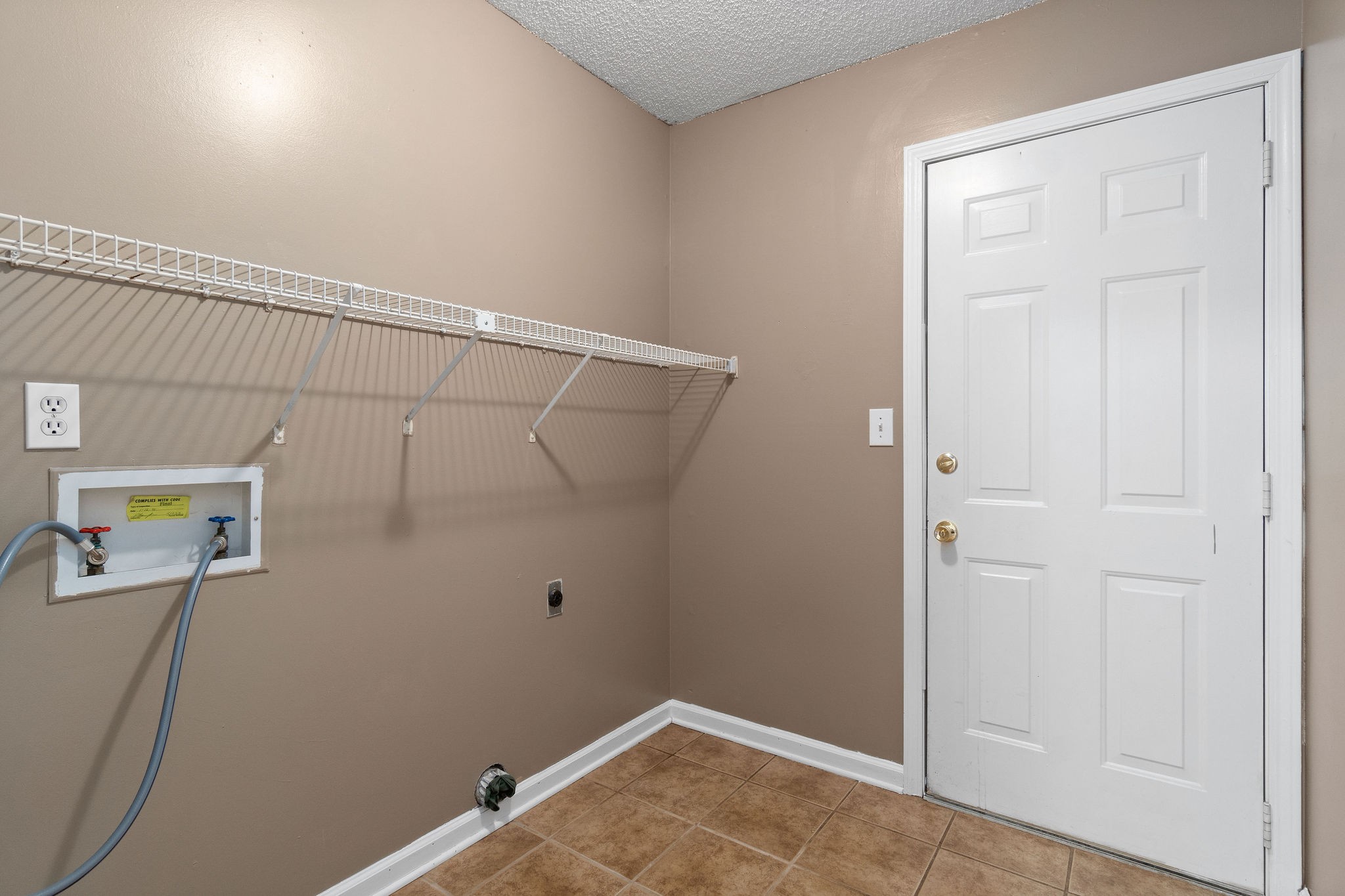 3403 Clearwater Dr Property Photo 23