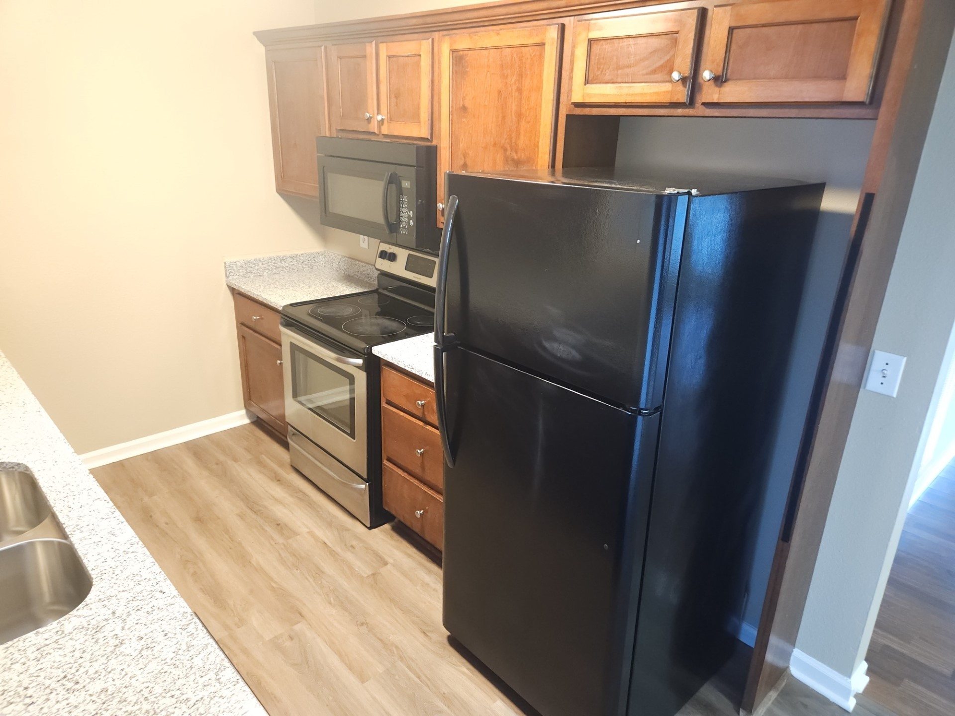 1730 Norton Ct Property Photo 4