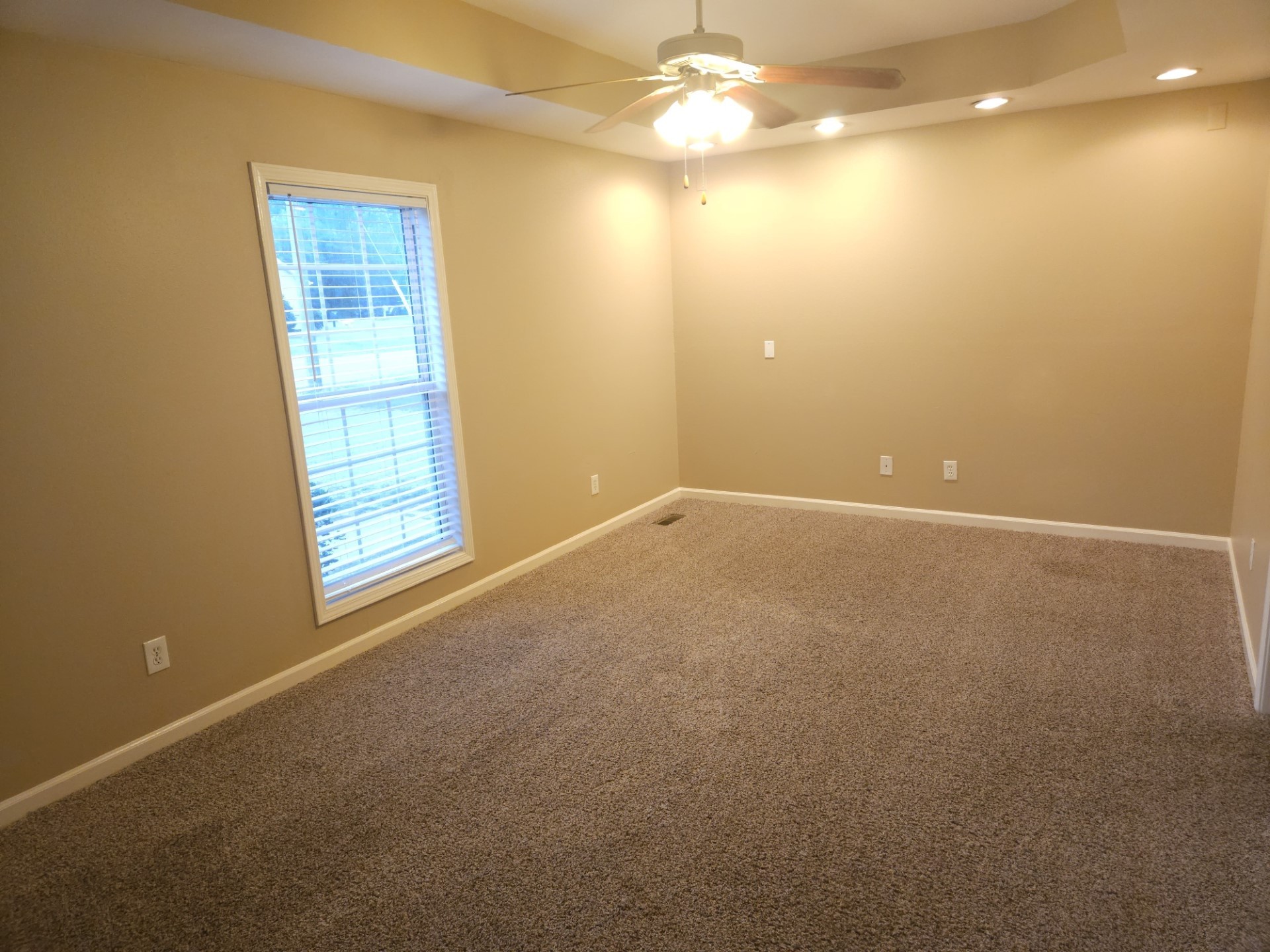 1730 Norton Ct Property Photo 7