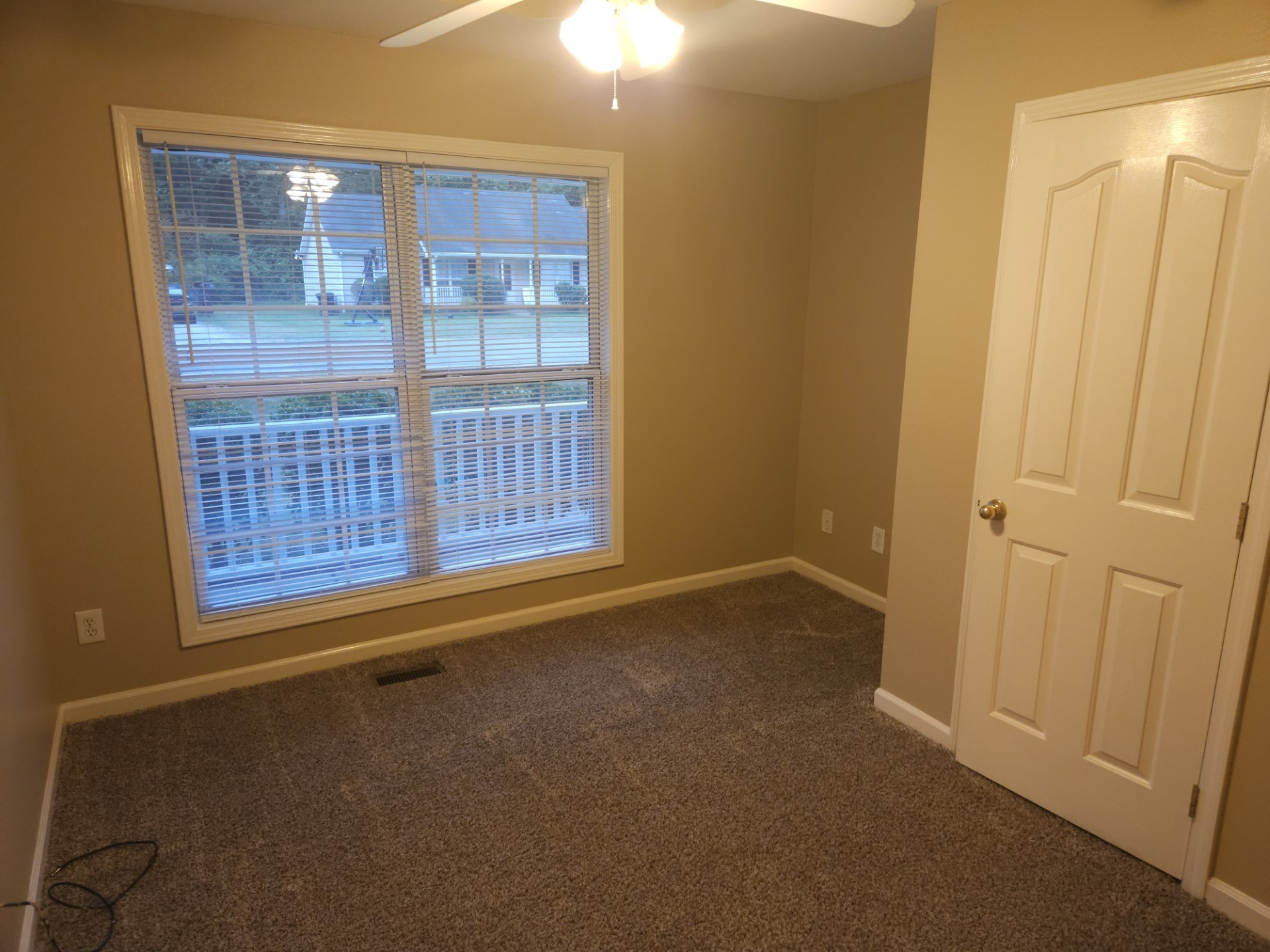 1730 Norton Ct Property Photo 9