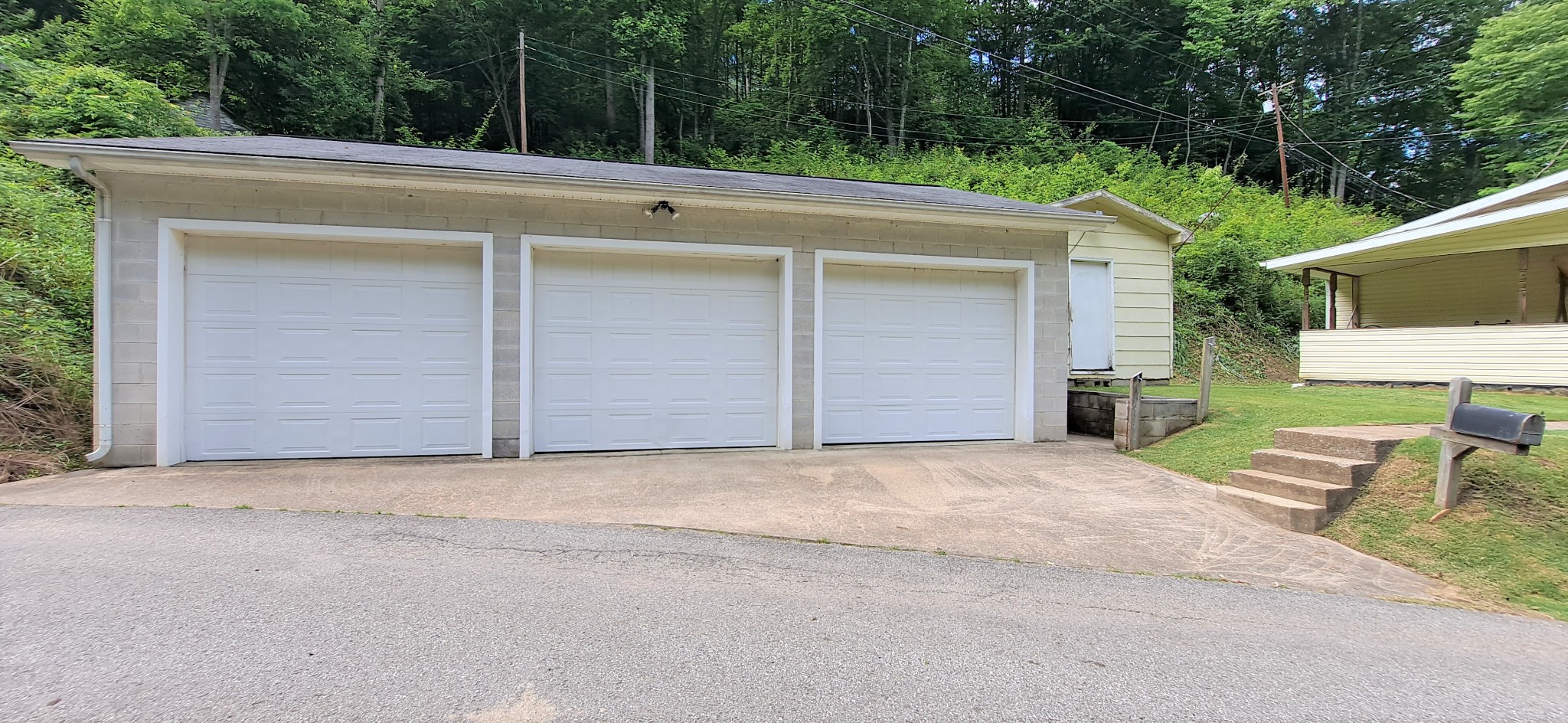 84 Williams Branch Property Photo 3
