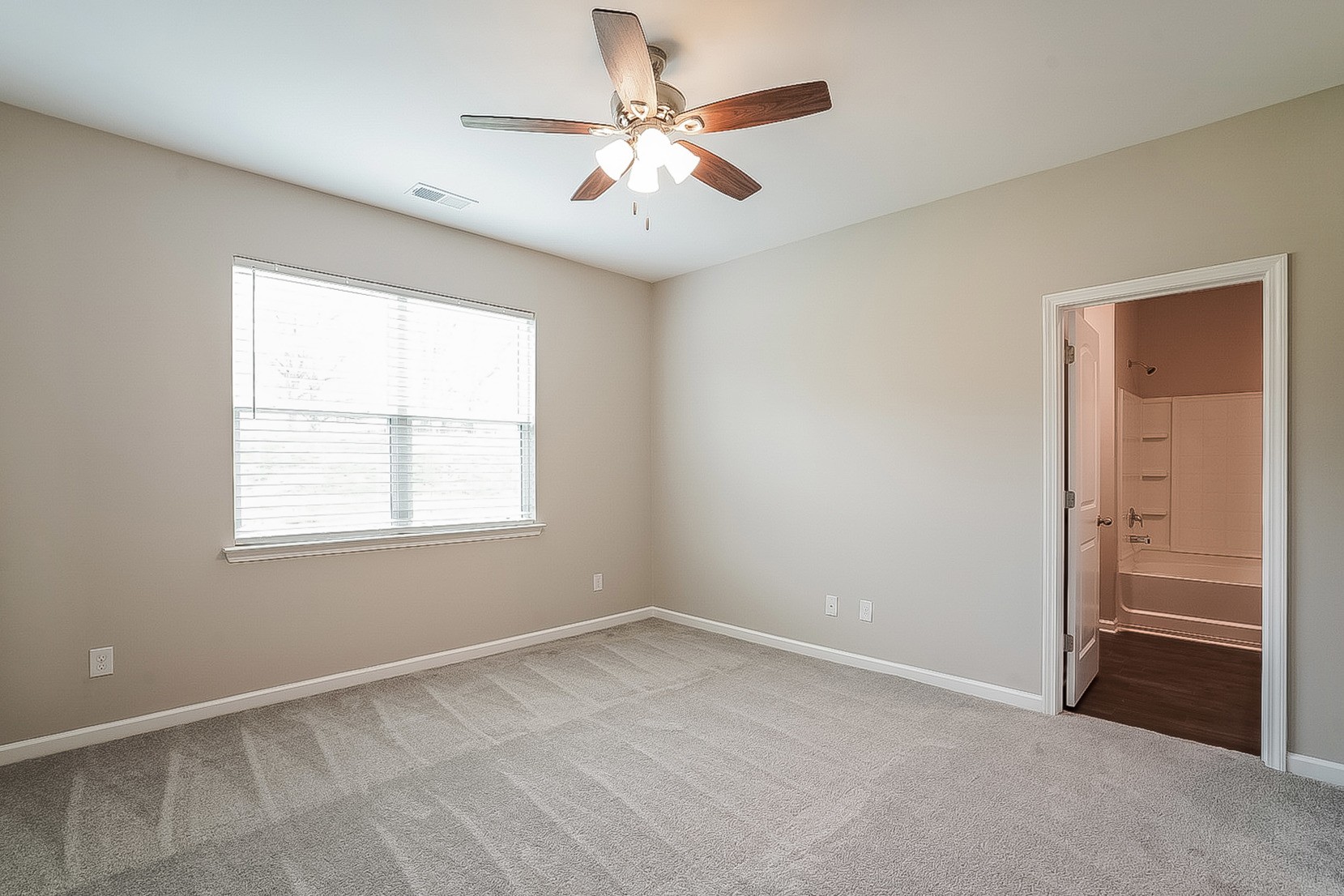 3001 Apiary Ct Property Photo 9