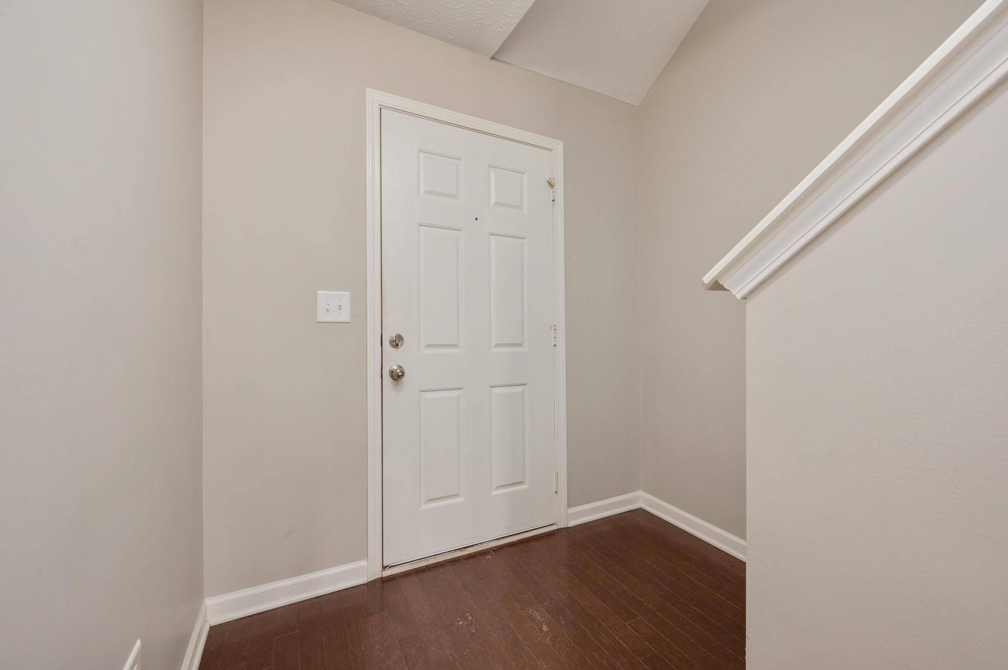 4347 Aurora Circle Property Photo 2