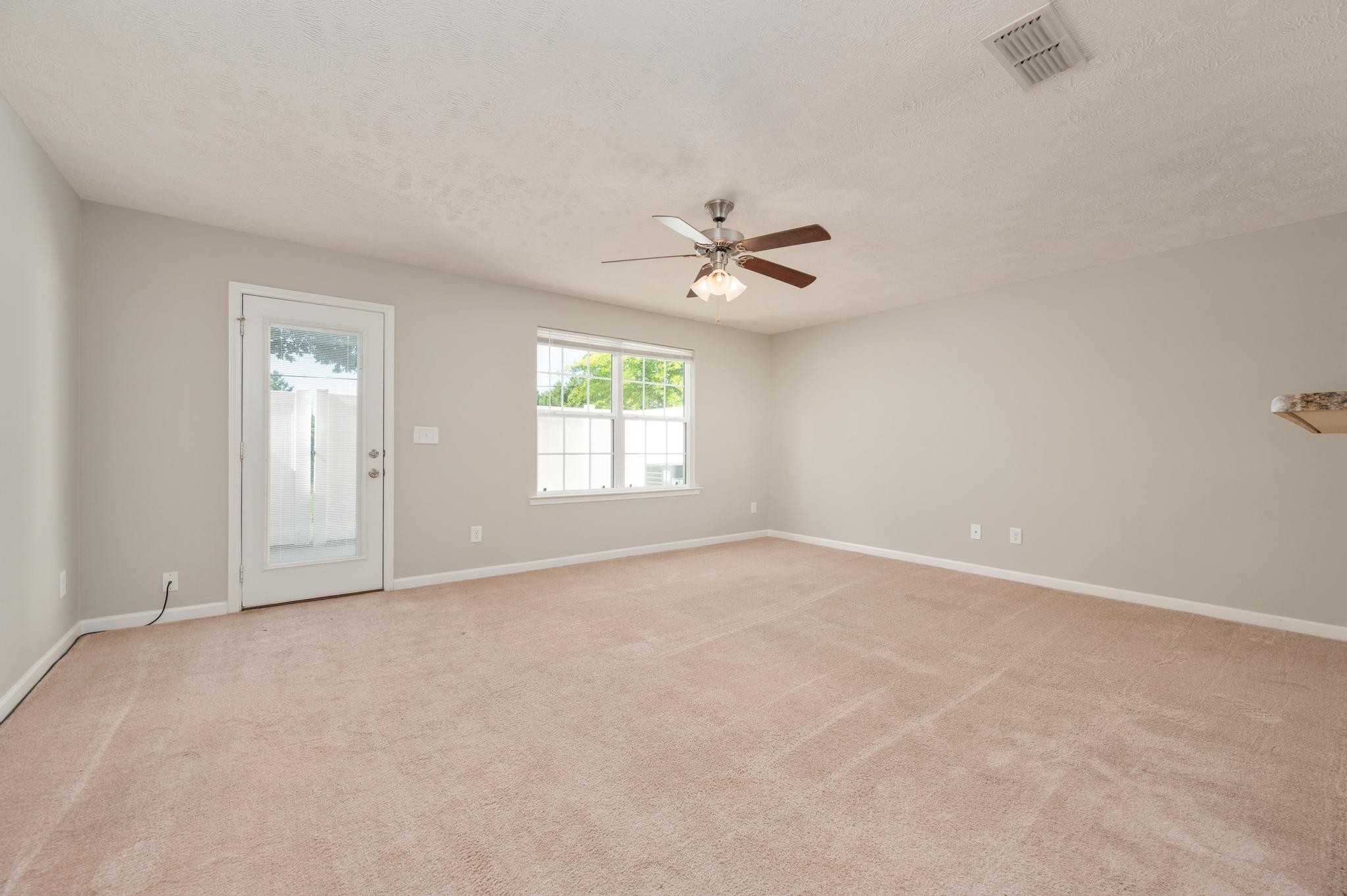 4347 Aurora Circle Property Photo 10