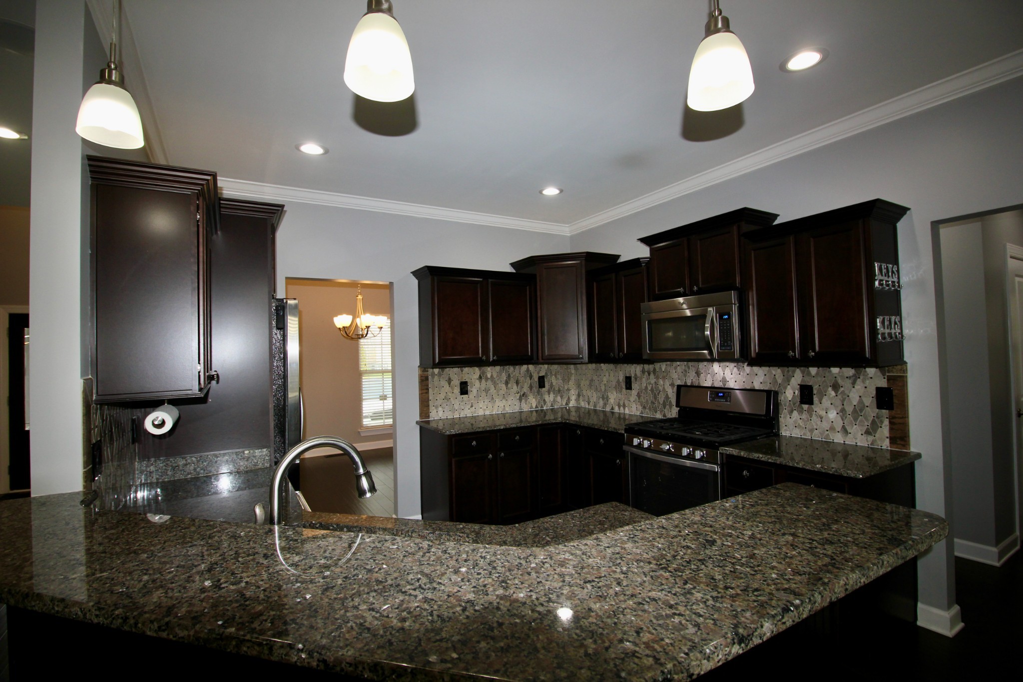 8299 Tapoco Ln Property Photo 5