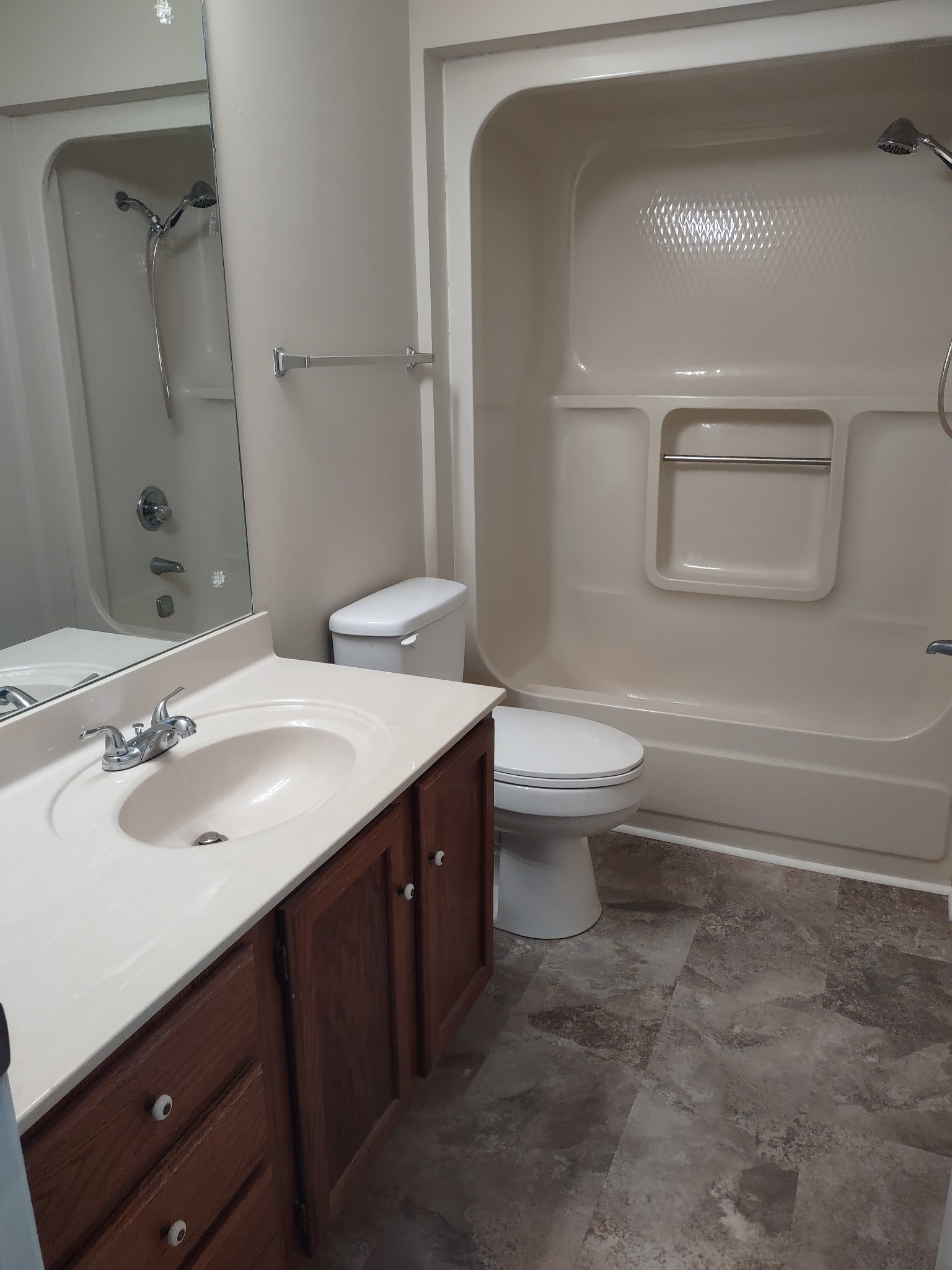 201 Blue Lake Dr Property Photo 7