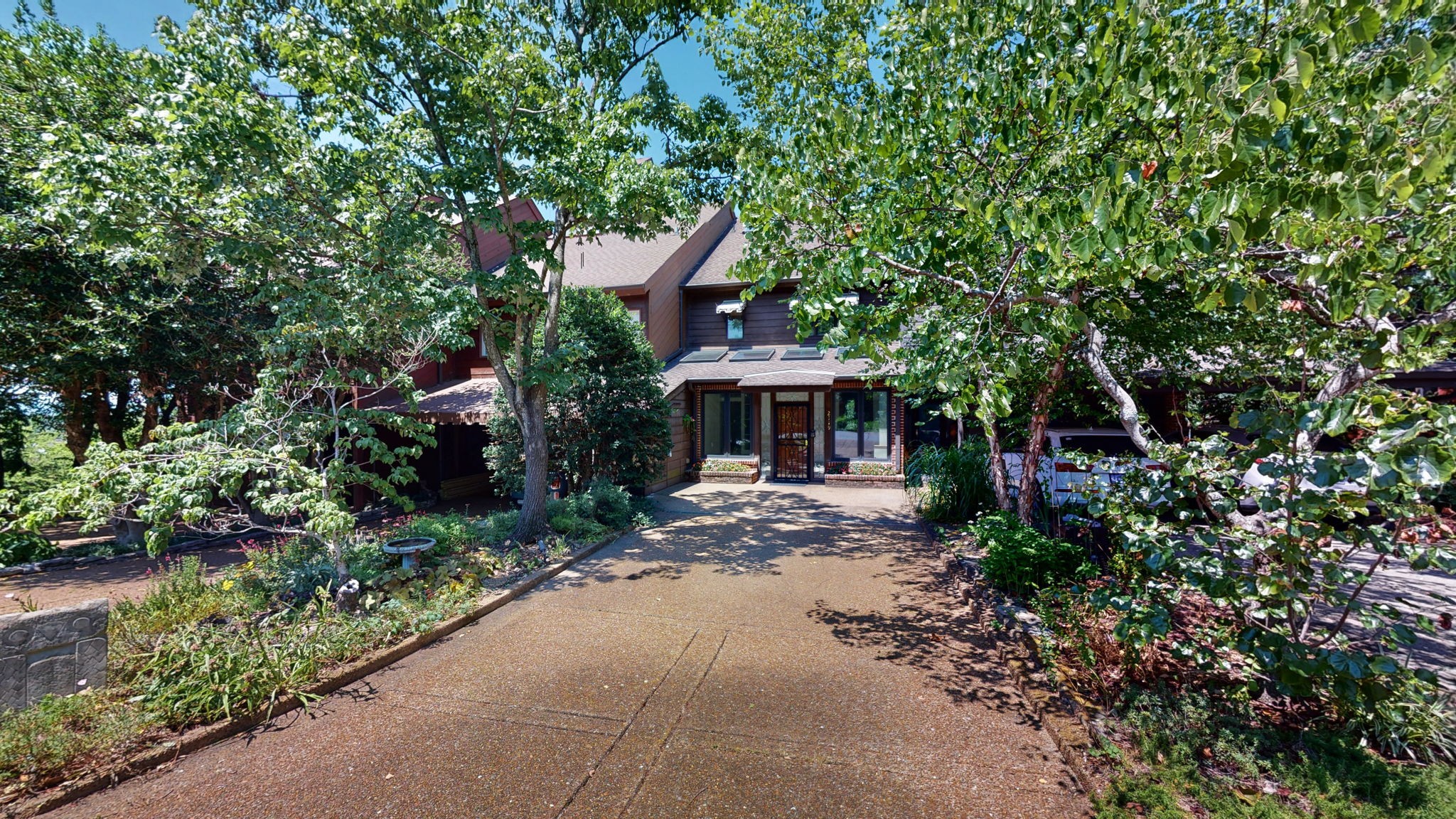 2119 32nd Ave Property Photo 1