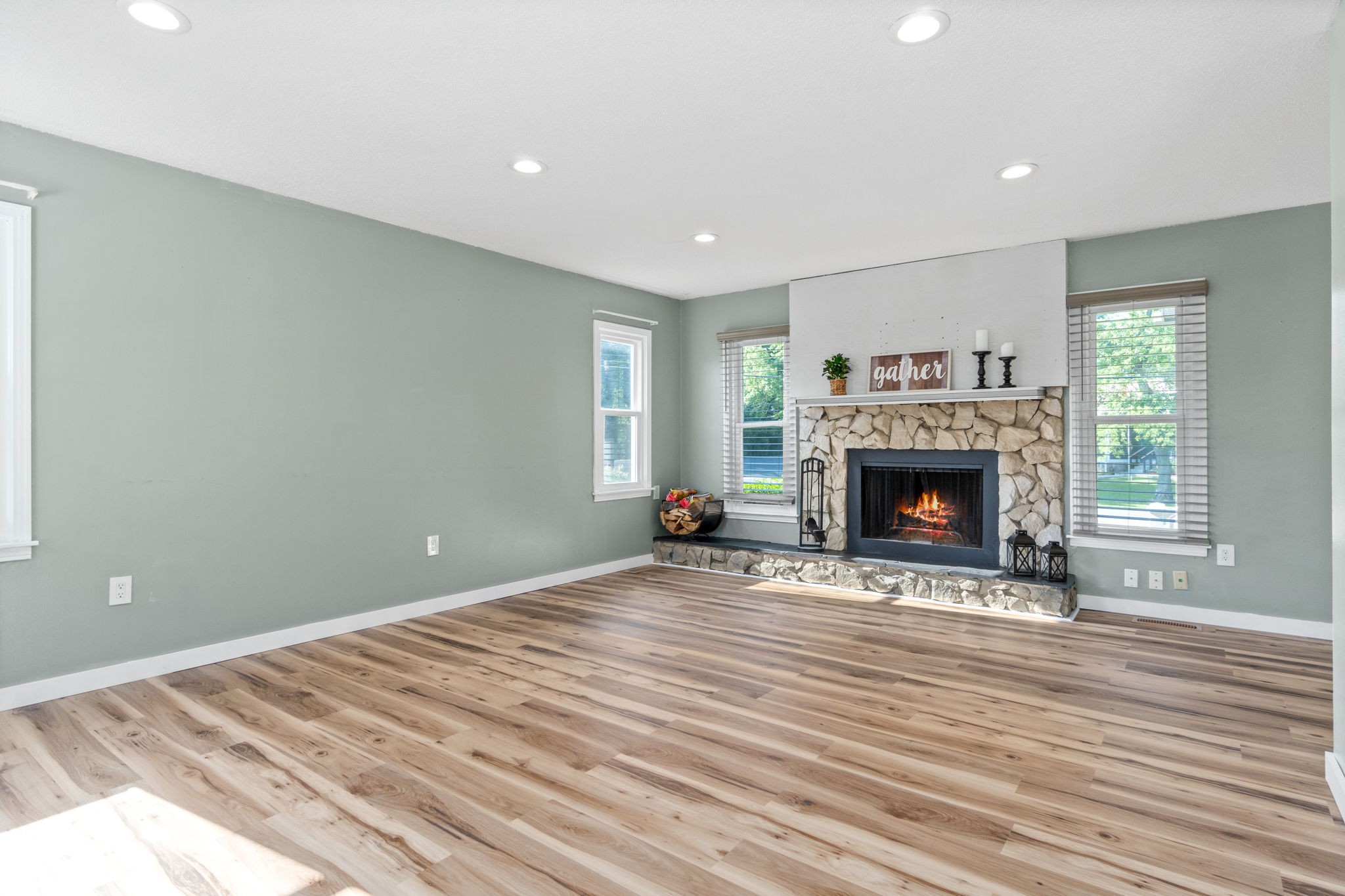 539 Inver Ln Property Photo 7
