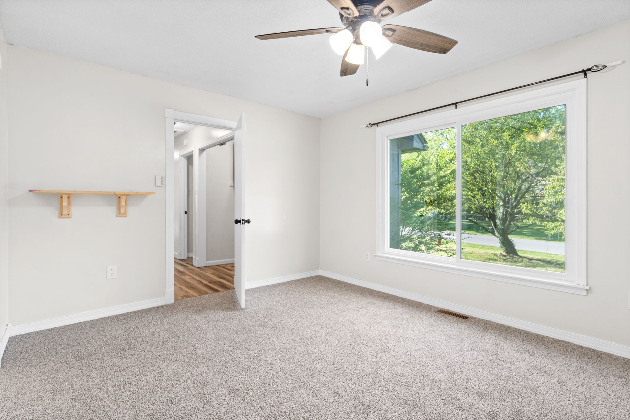 539 Inver Ln Property Photo 18
