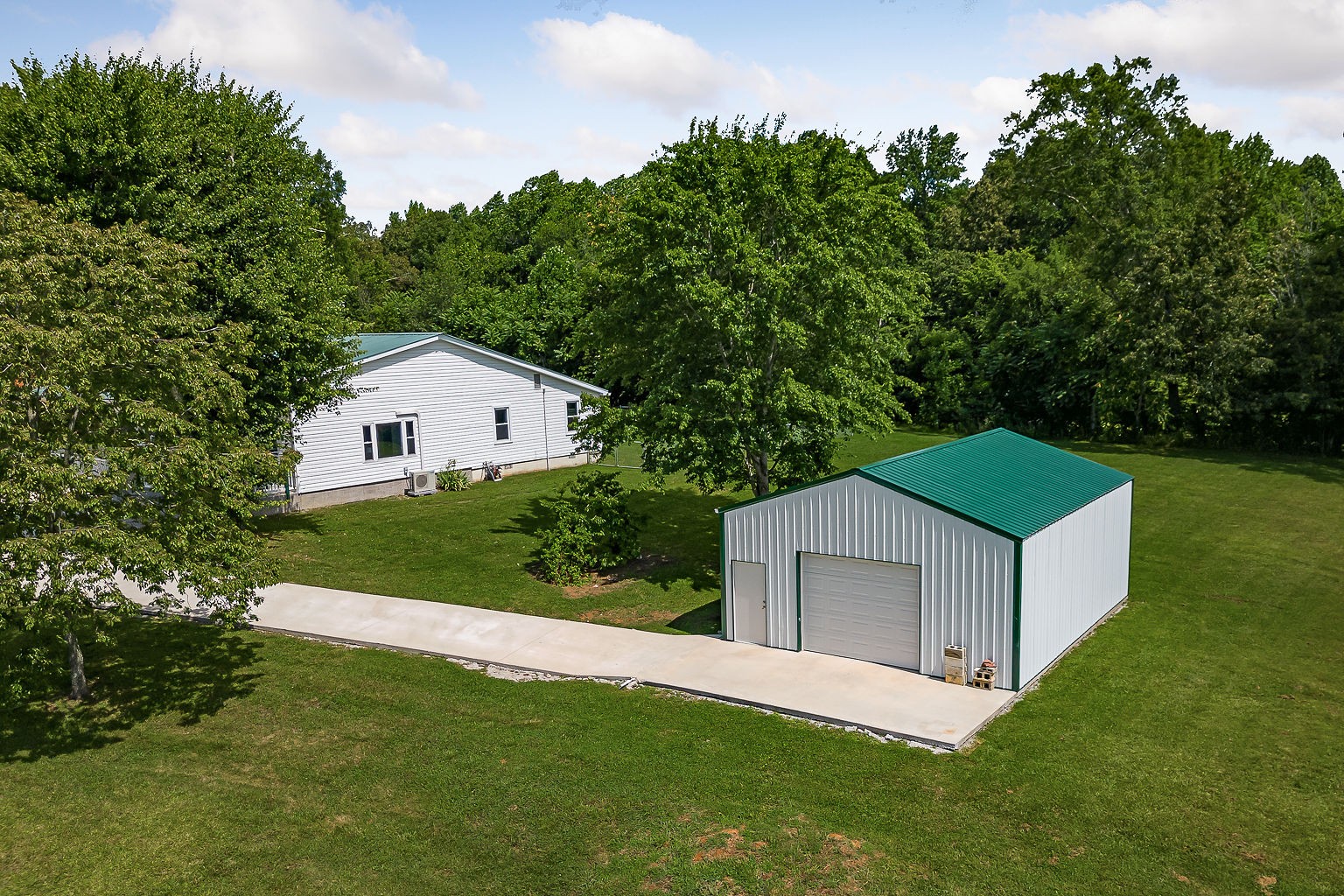 6760 Smithville Hwy Property Photo 3