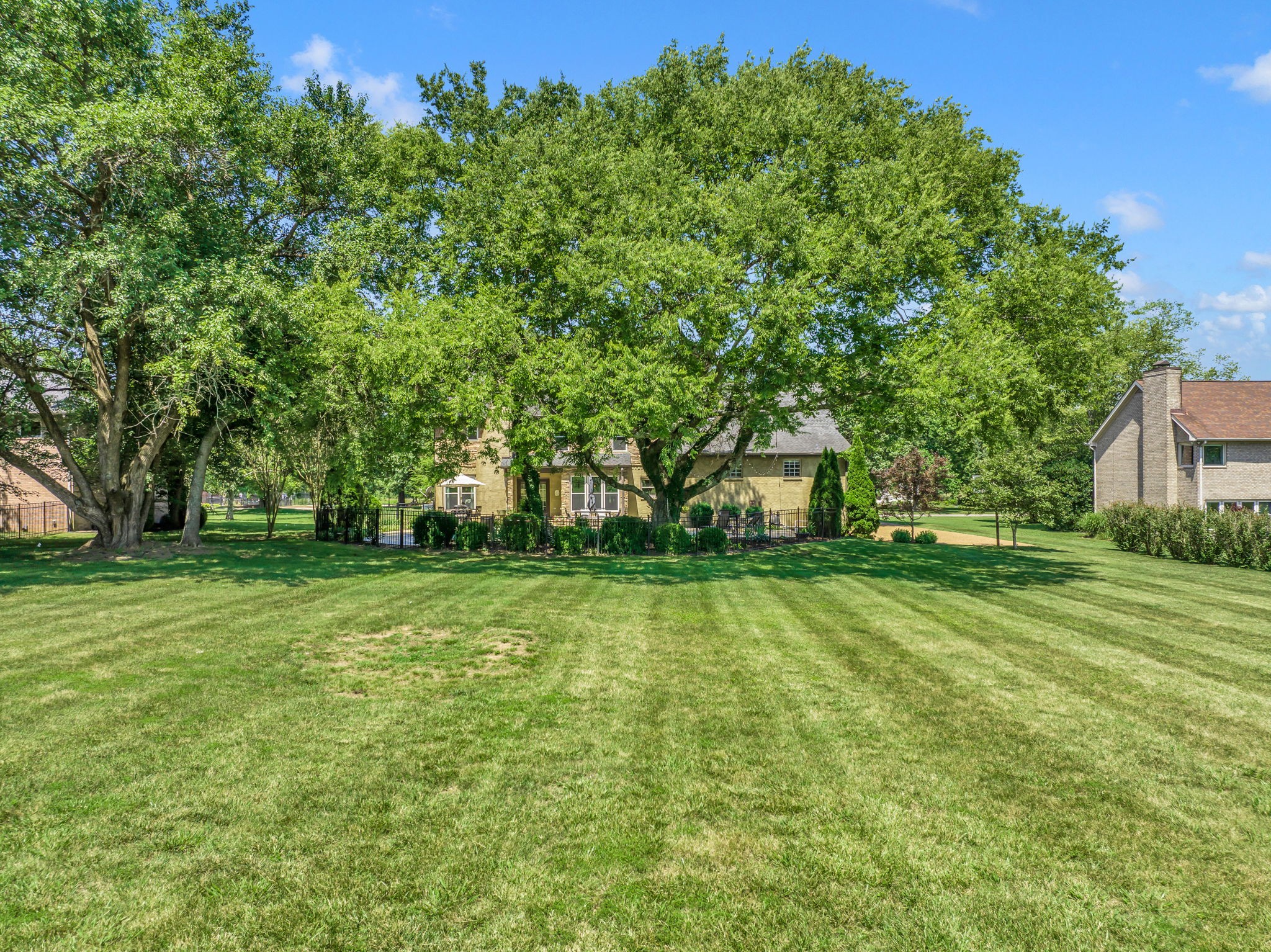 1620 Oakhall Dr Property Photo 48