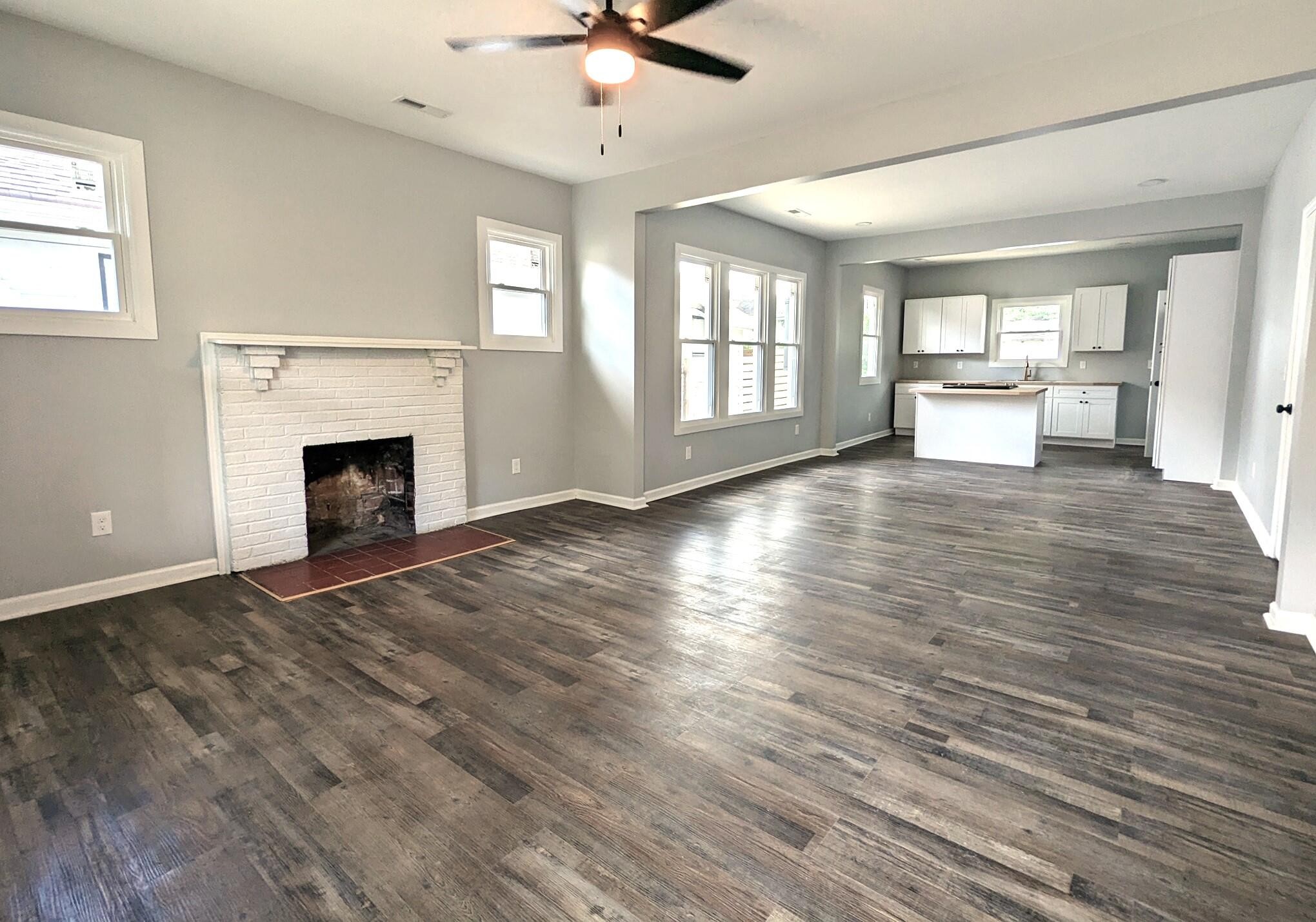 1004 Beech St Property Photo 2