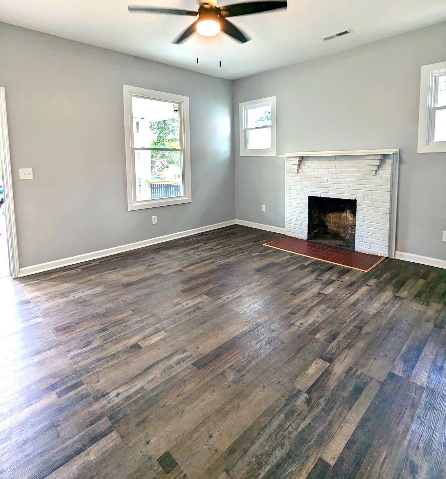 1004 Beech St Property Photo 3