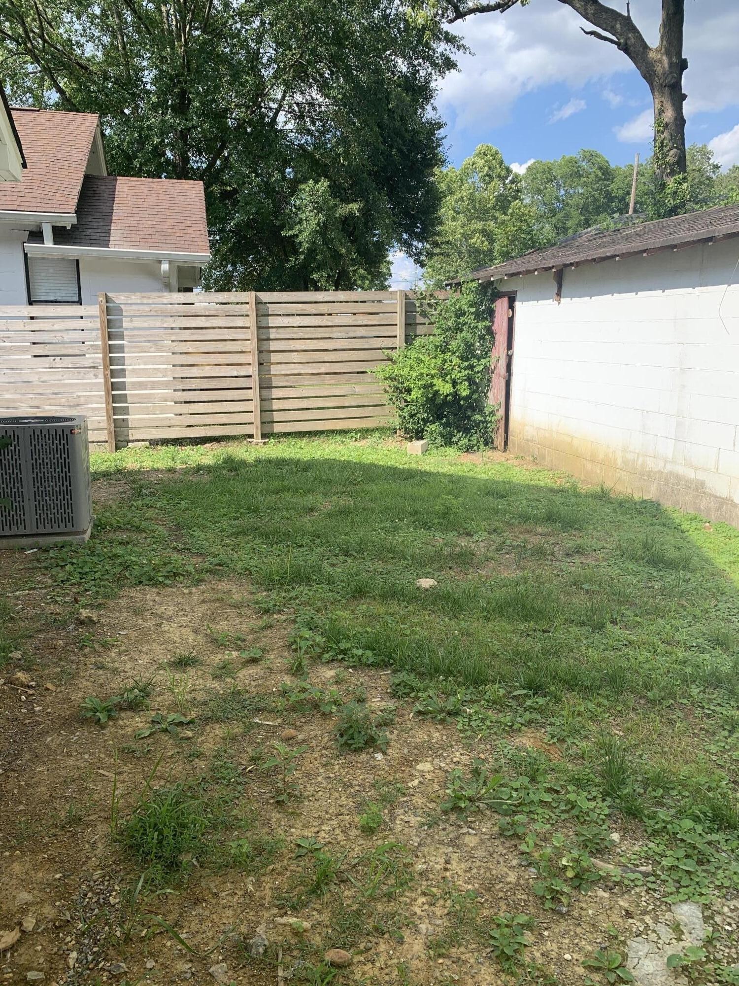 1004 Beech St Property Photo 33