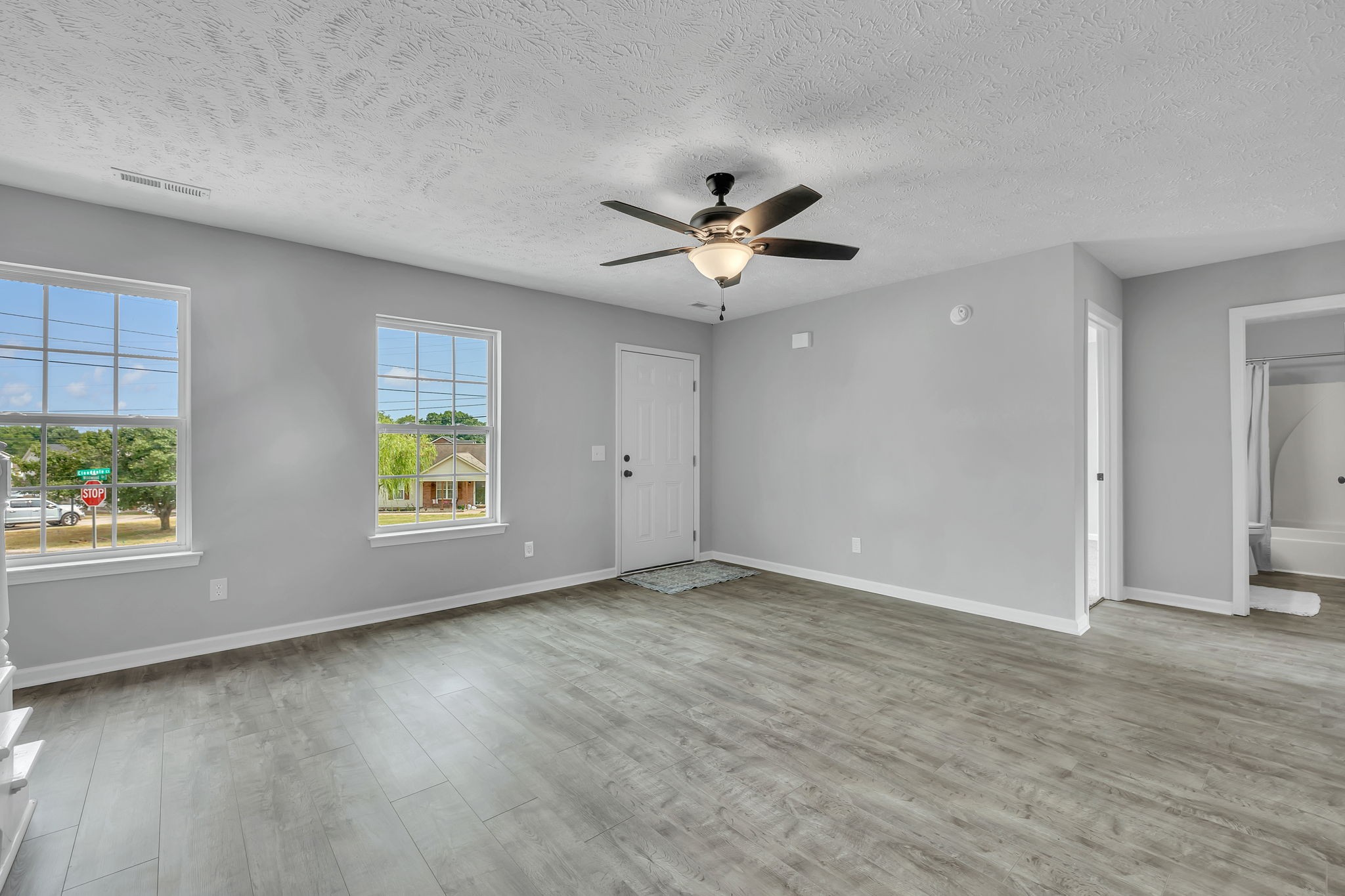 801 Clouddale Ct Property Photo 5