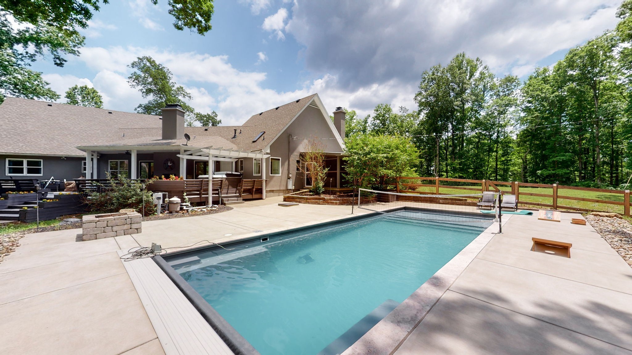 1148 Forest Dr Property Photo 1