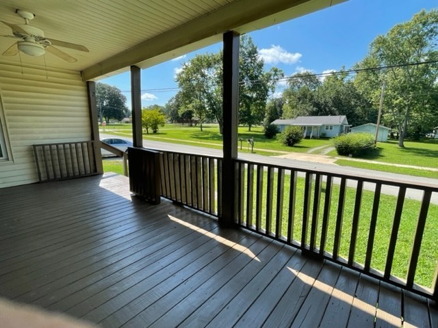 301 Bennett St Property Photo 2