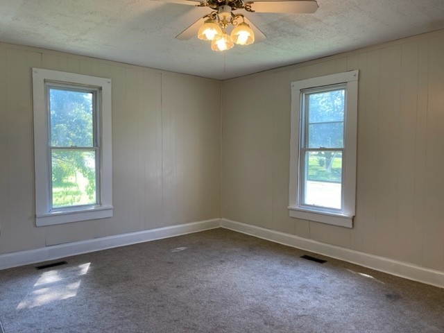 301 Bennett St Property Photo 13