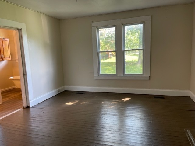 301 Bennett St Property Photo 17