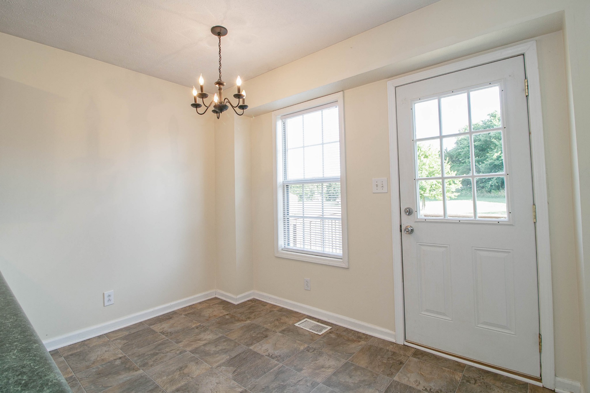 1613 Hannibal Drive Property Photo 12