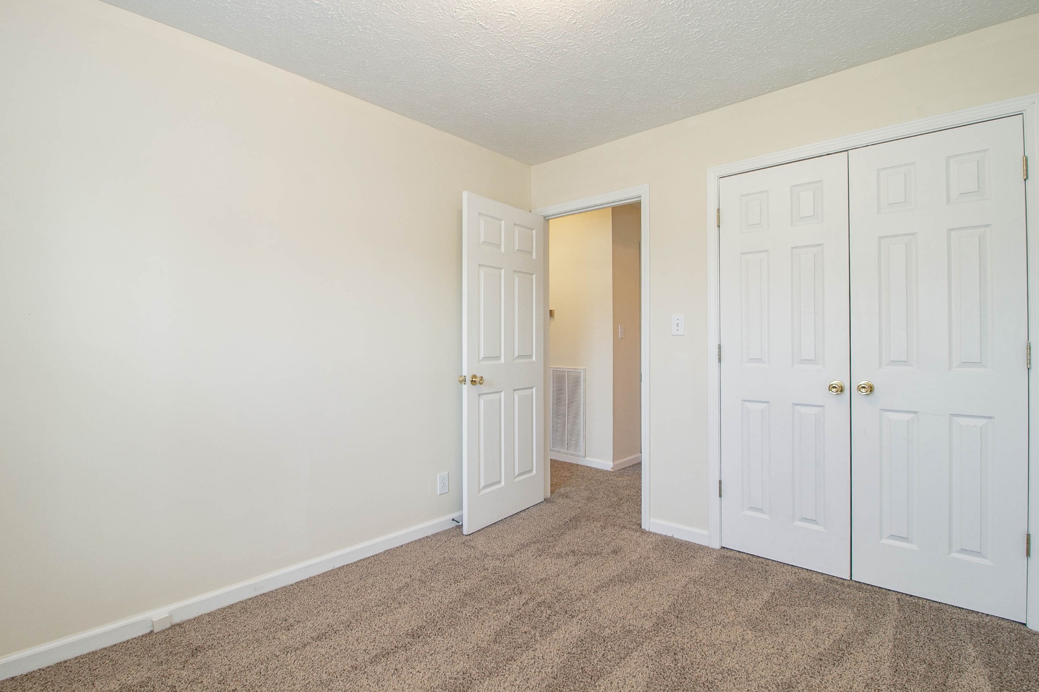 1613 Hannibal Drive Property Photo 20