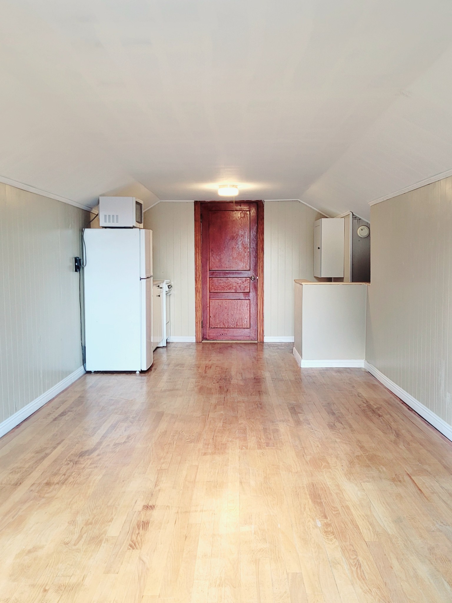 172 Park Cir Property Photo 2