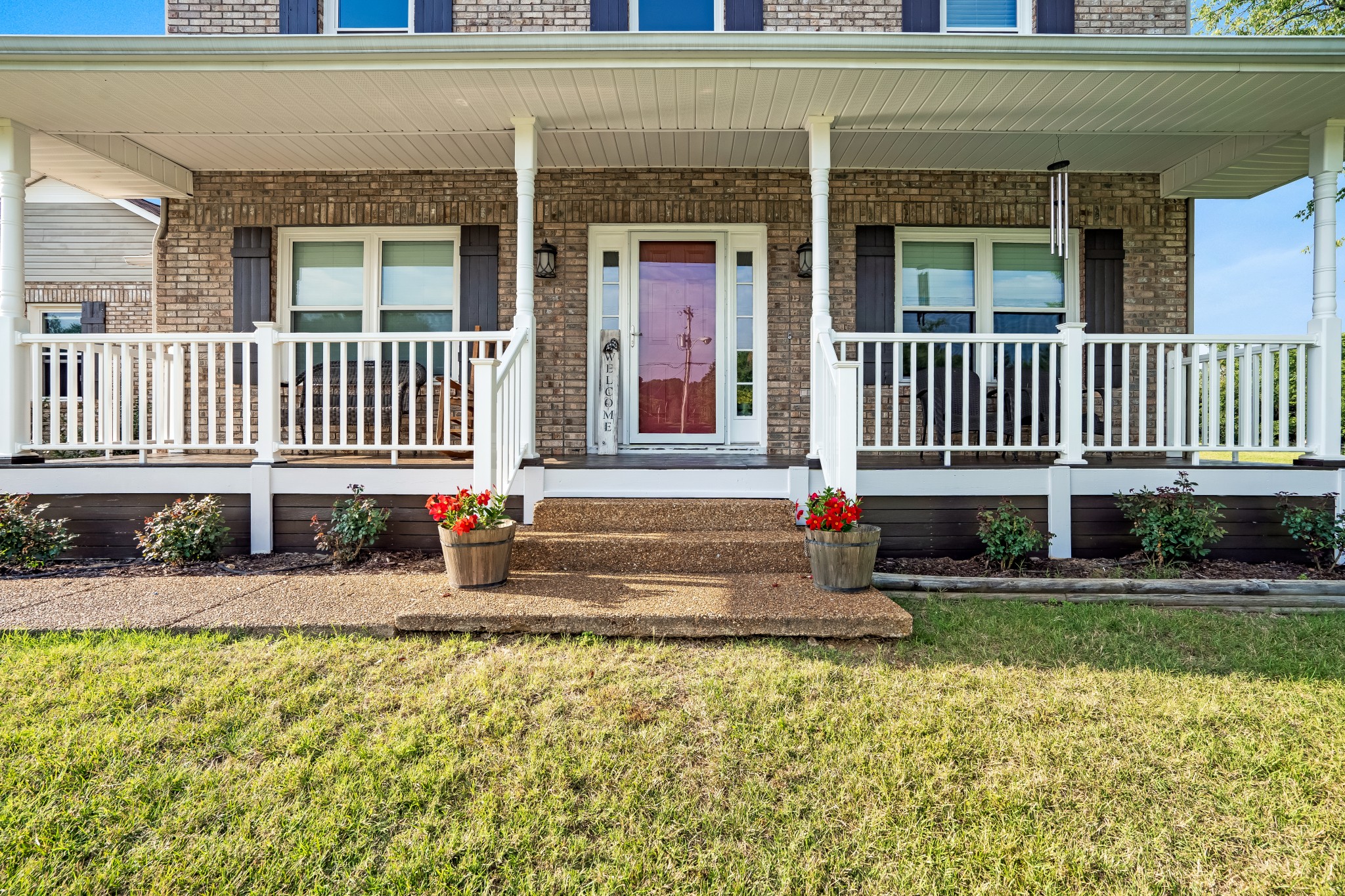 2018 Lakeview Rd Property Photo 2