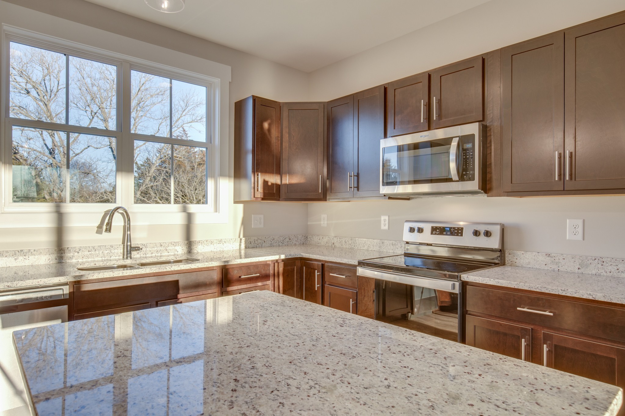 303 Harper Lndg Property Photo 11