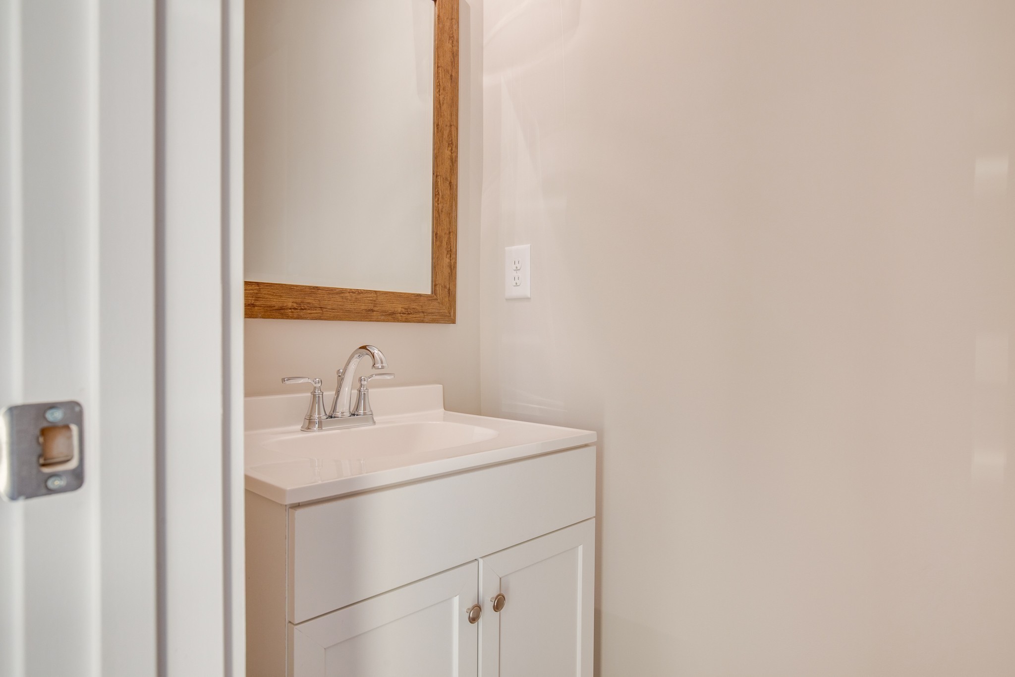 303 Harper Lndg Property Photo 13