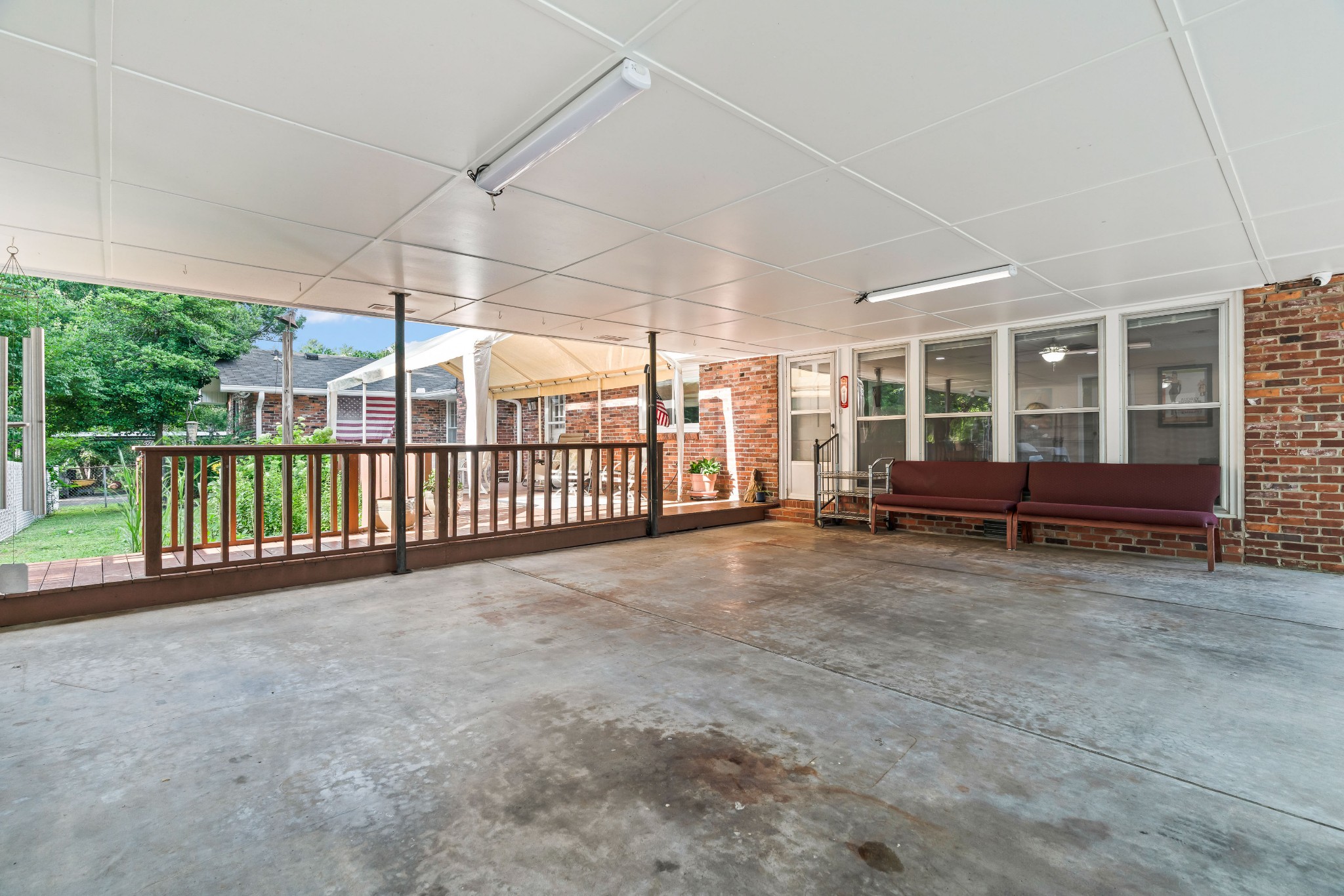 1110 Houston Dr Property Photo 47