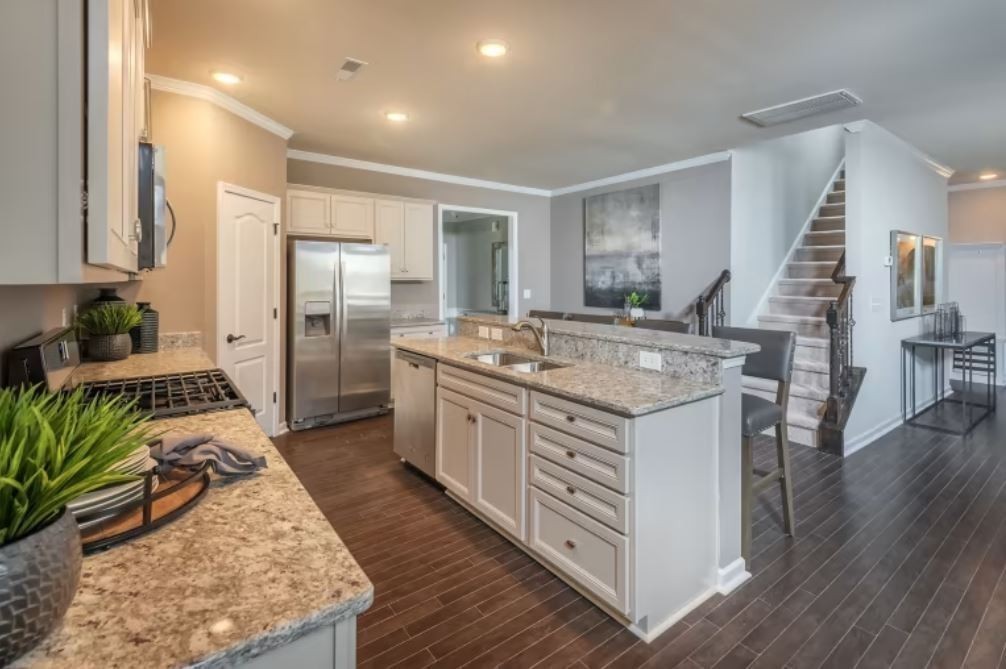 421 Jet Stream Drive Property Photo 12
