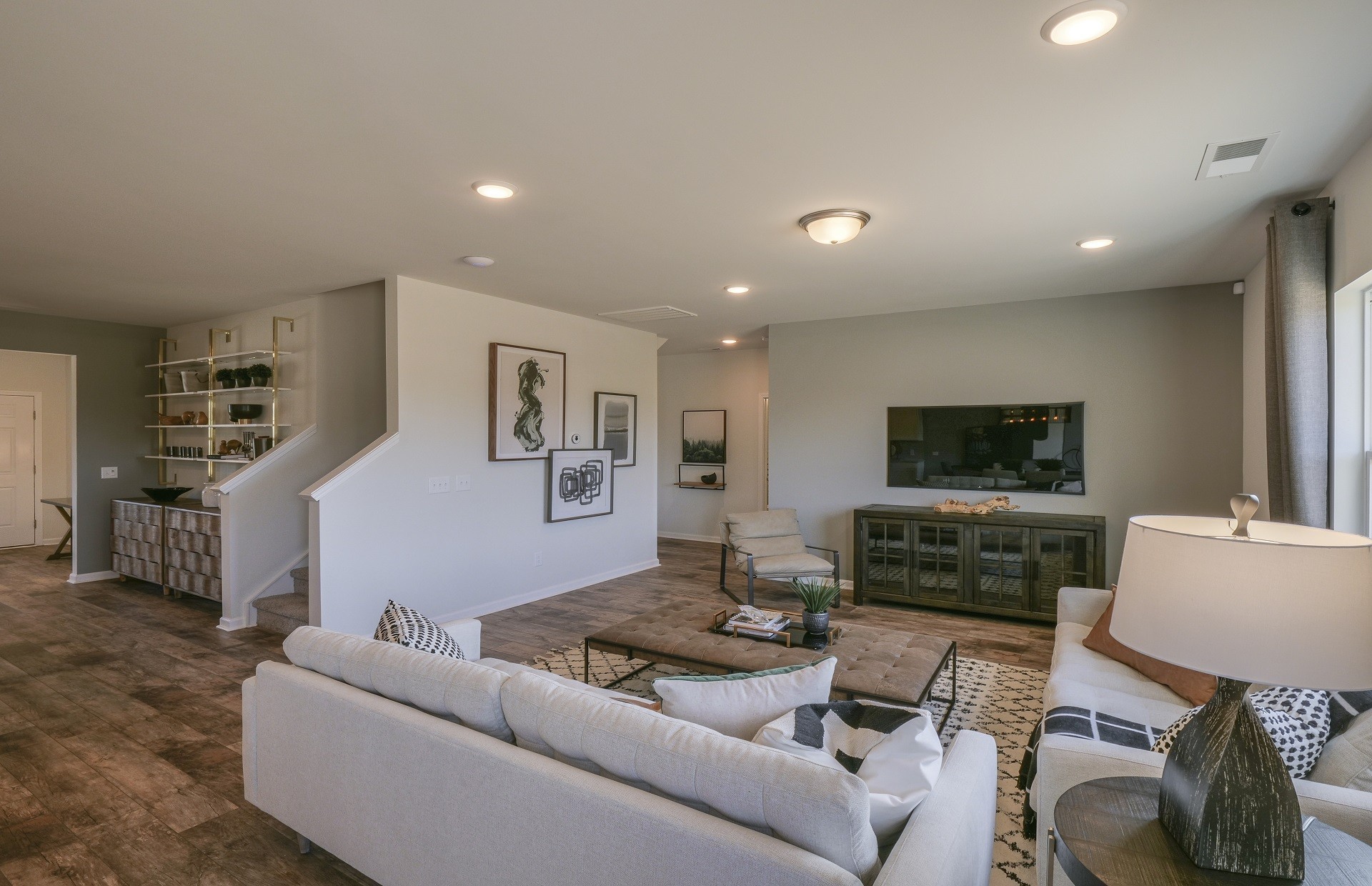 421 Jet Stream Drive Property Photo 15