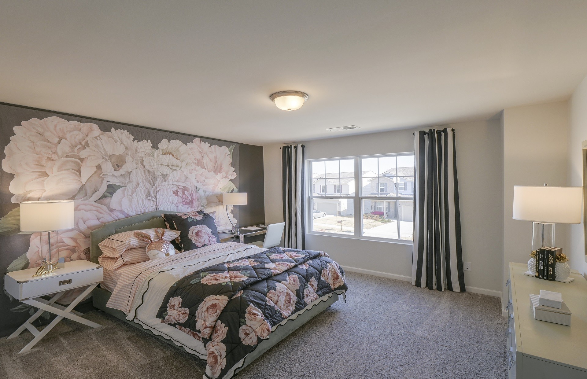 421 Jet Stream Drive Property Photo 27