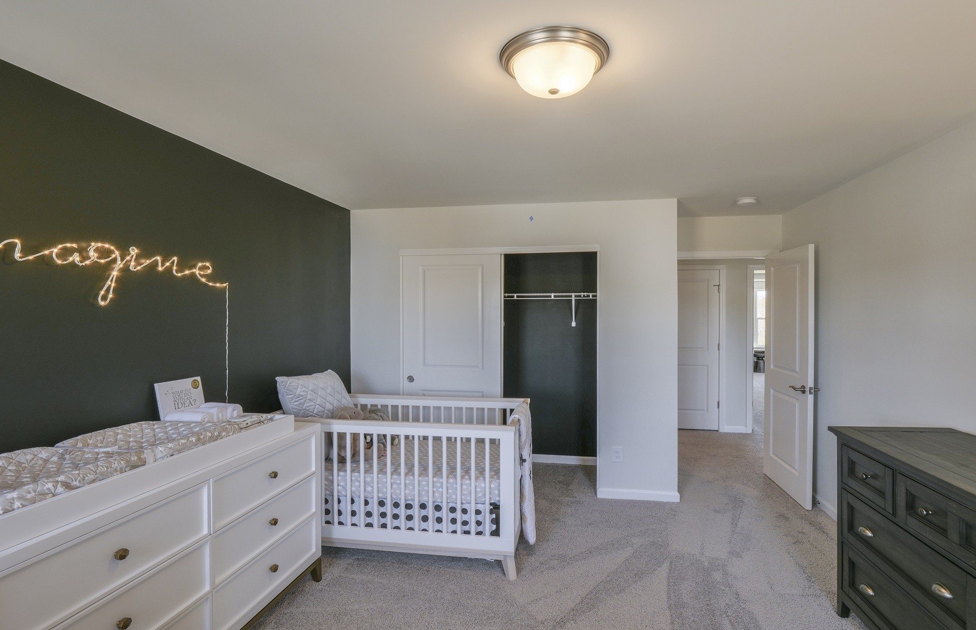 421 Jet Stream Drive Property Photo 28