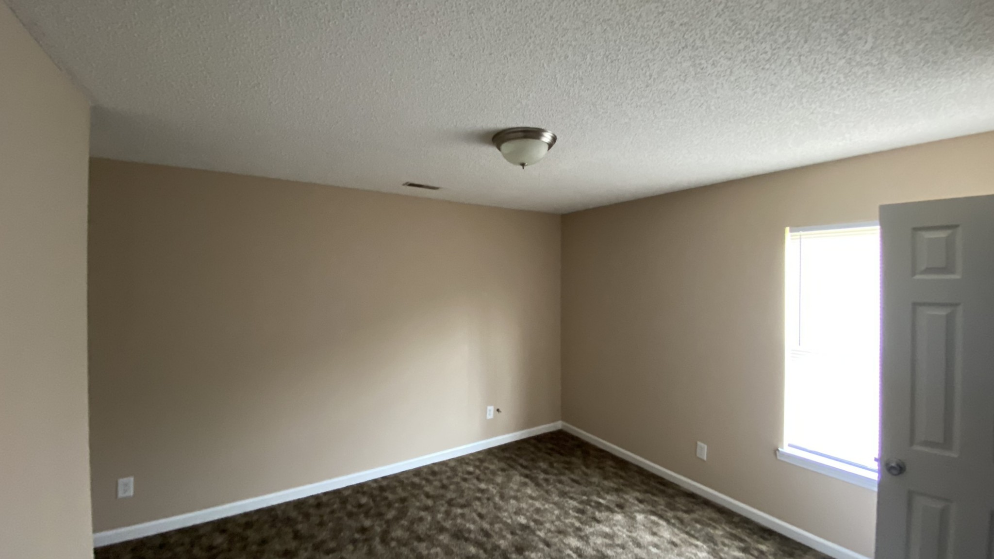 518 Patricia Lane Property Photo 5