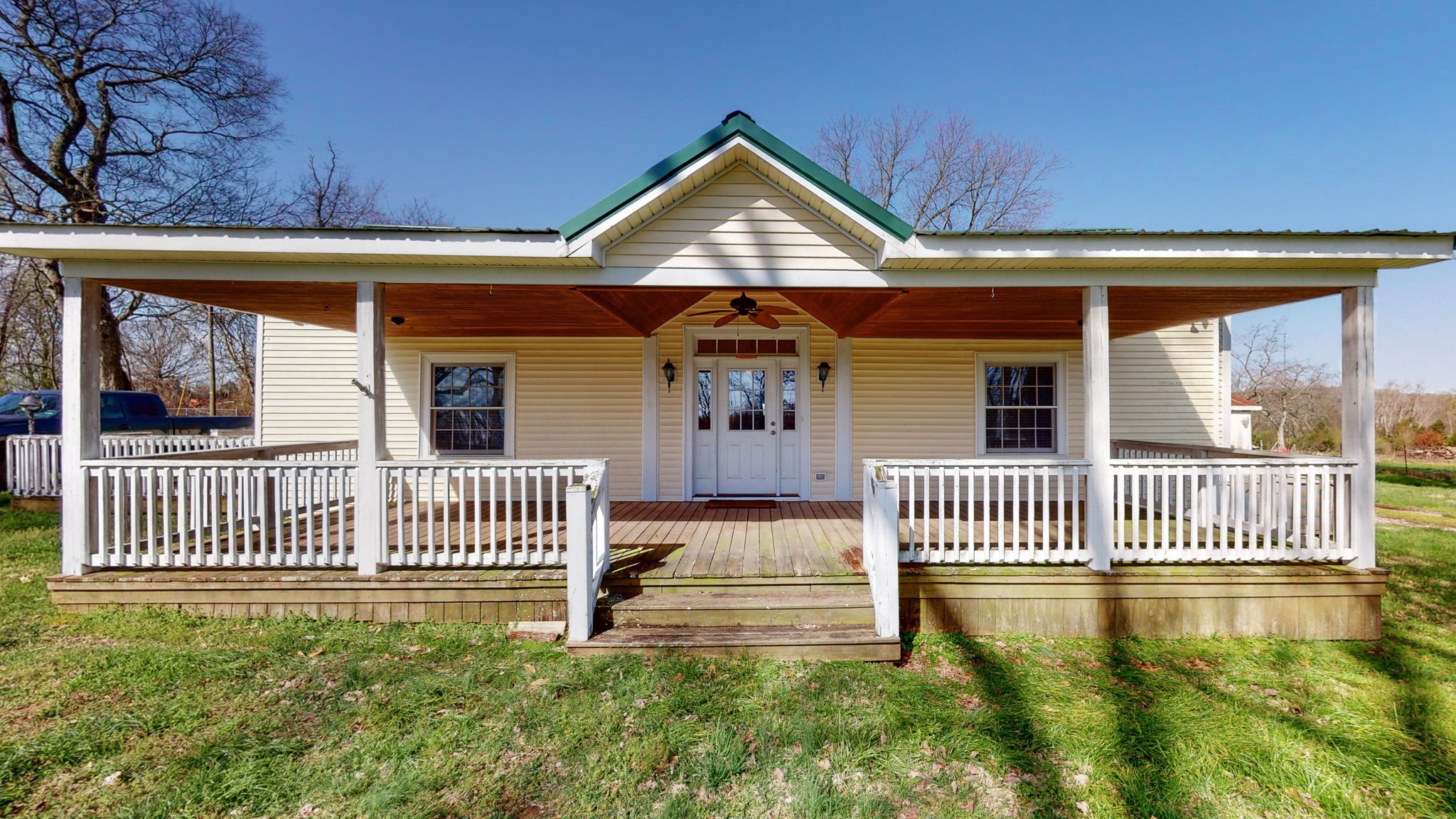 8247 Hawkins Rd Property Photo 2