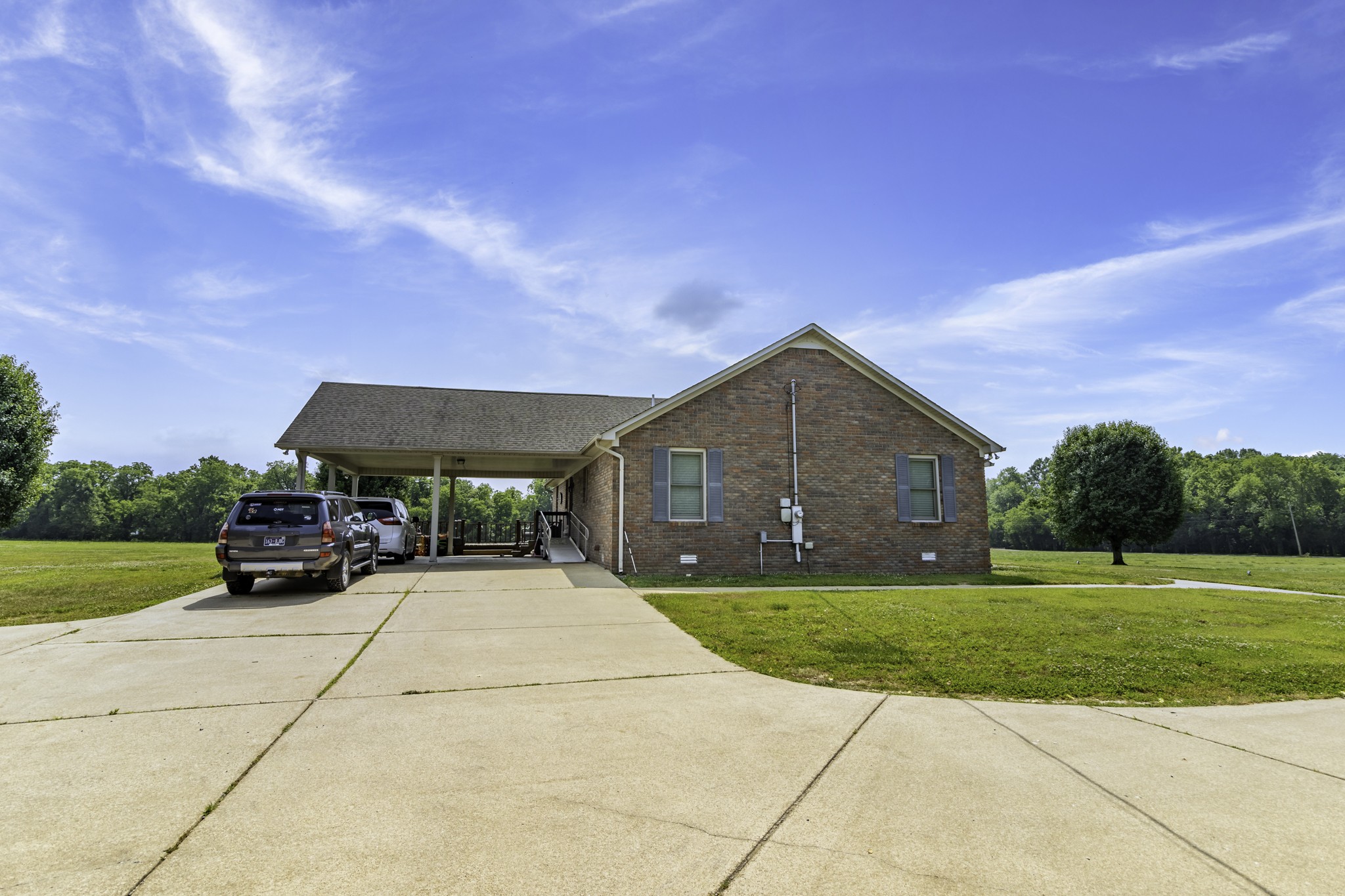 2285 Crescentview Rd Property Photo 12
